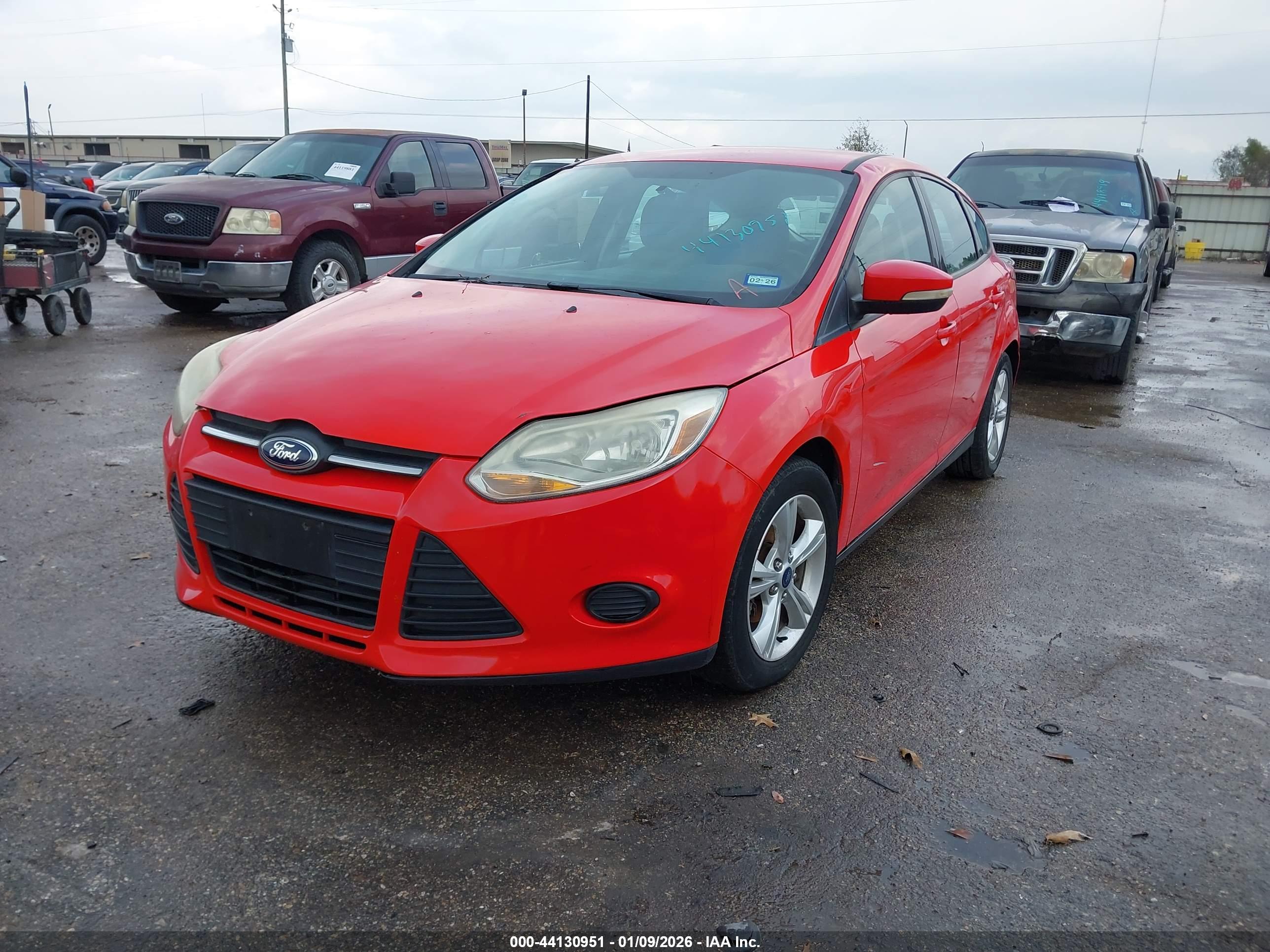 FORD FOCUS image 2