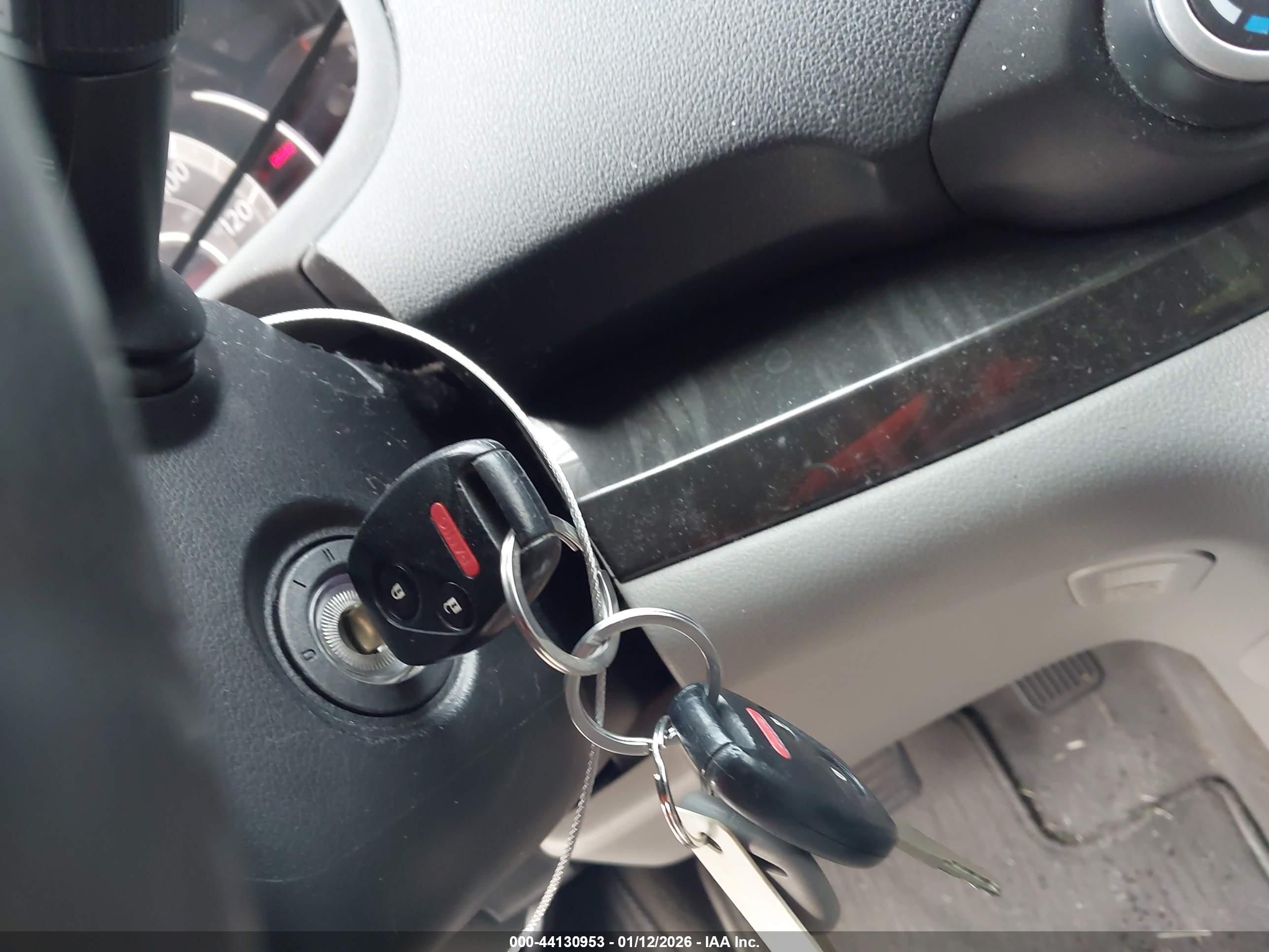 HONDA CR-V image 11