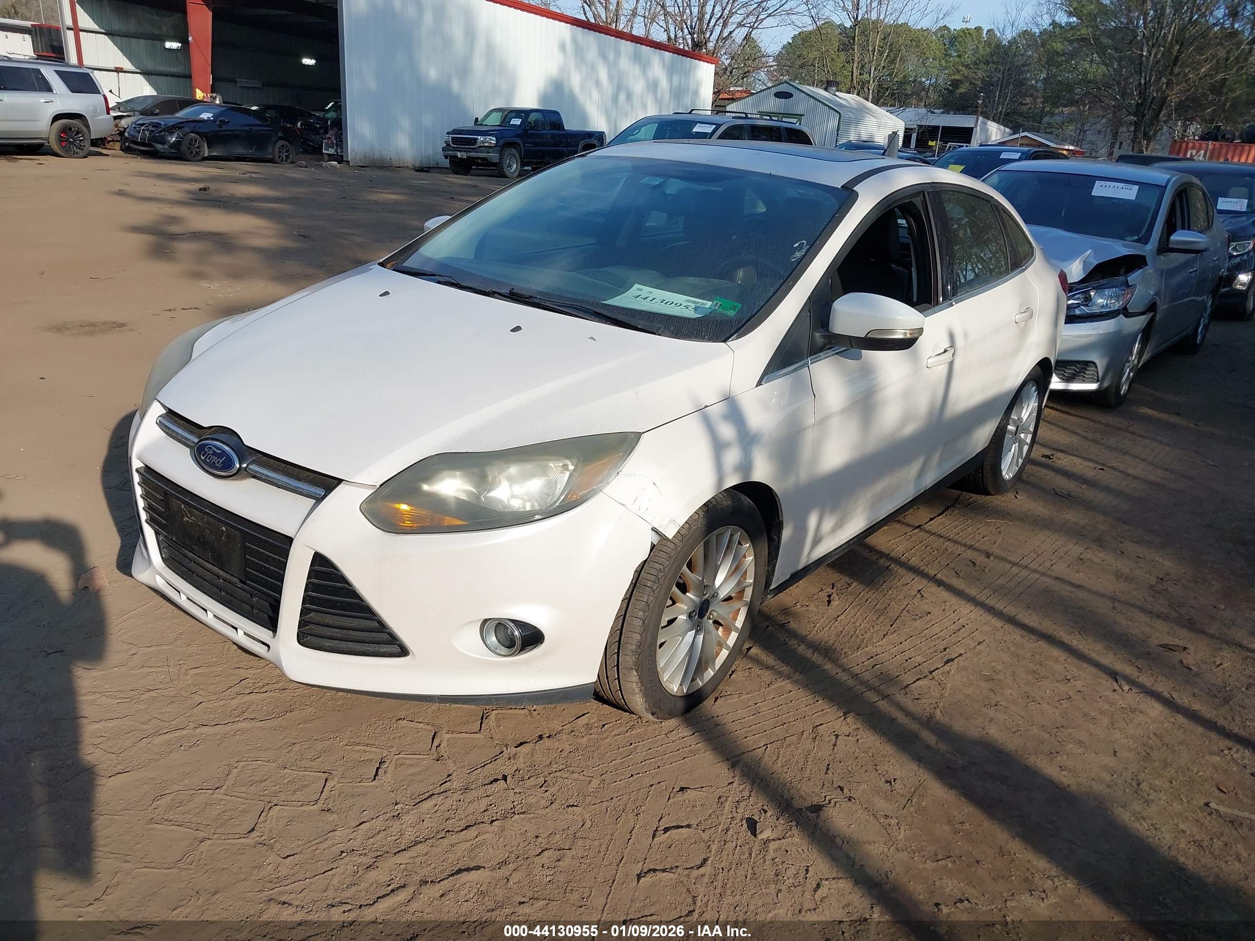 FORD FOCUS image 2