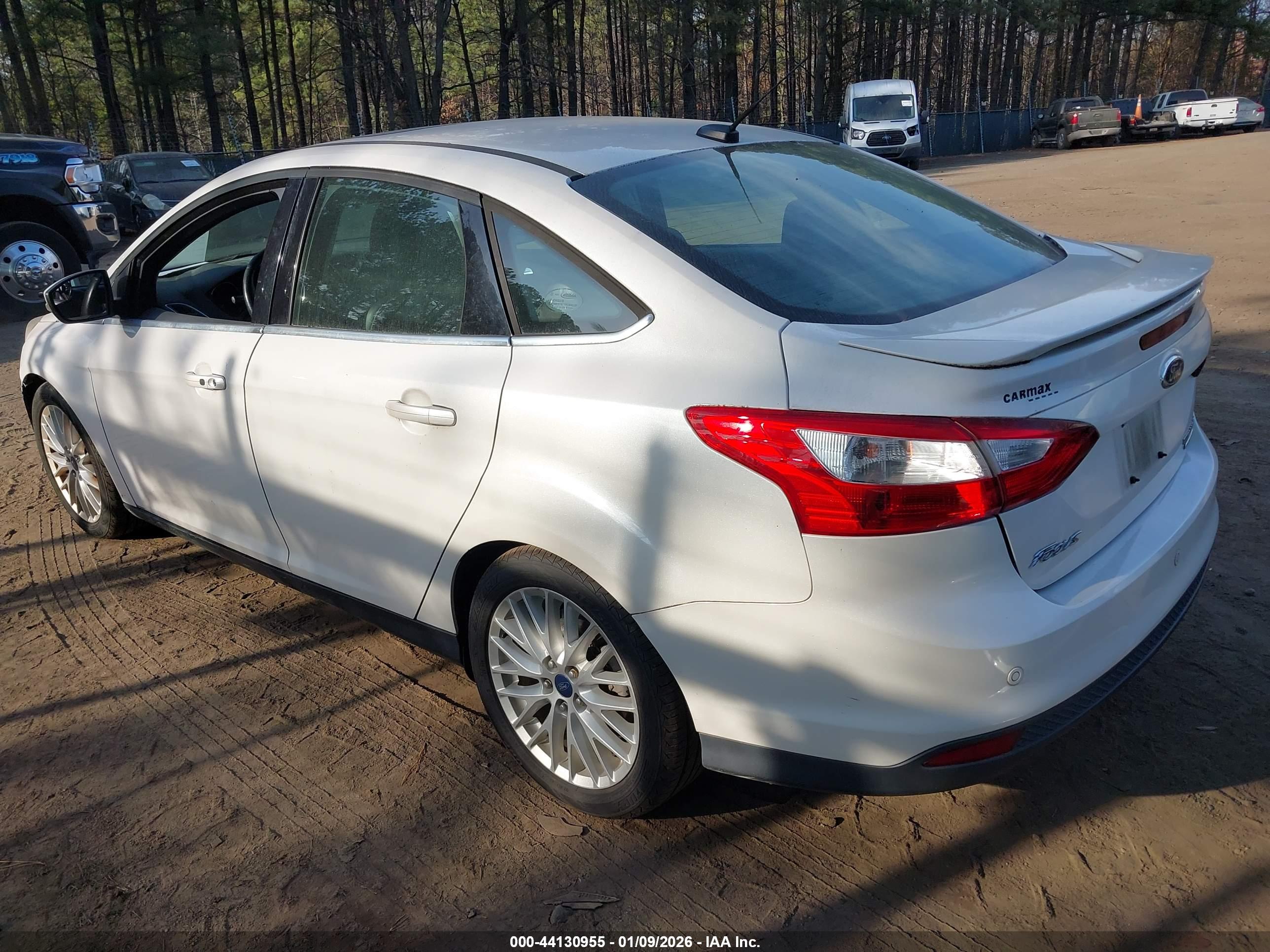 FORD FOCUS image 3