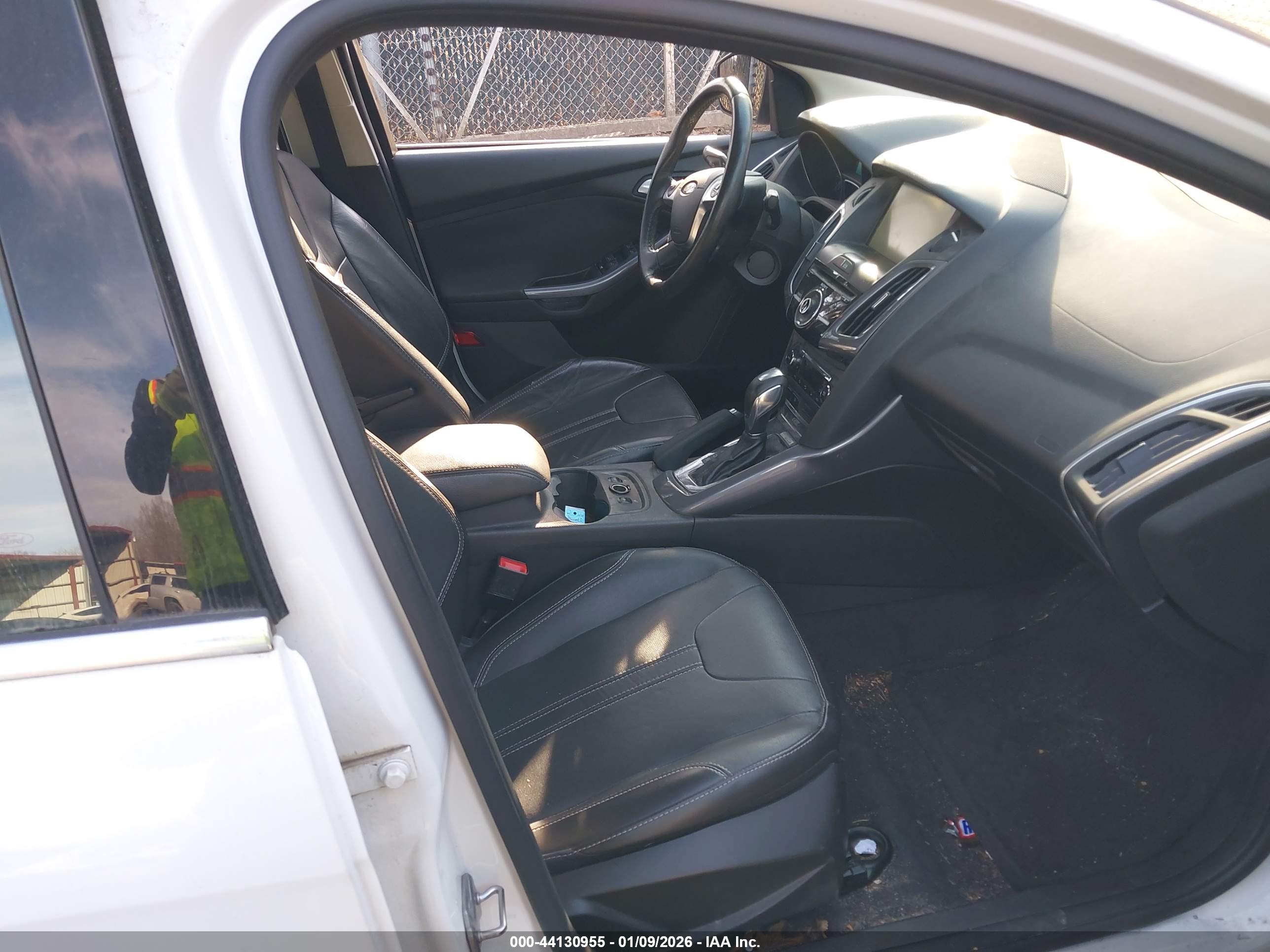 FORD FOCUS image 5