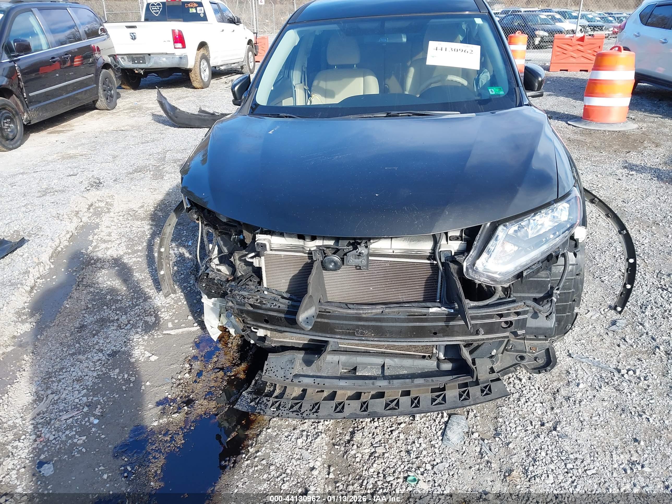 NISSAN ROGUE image 6