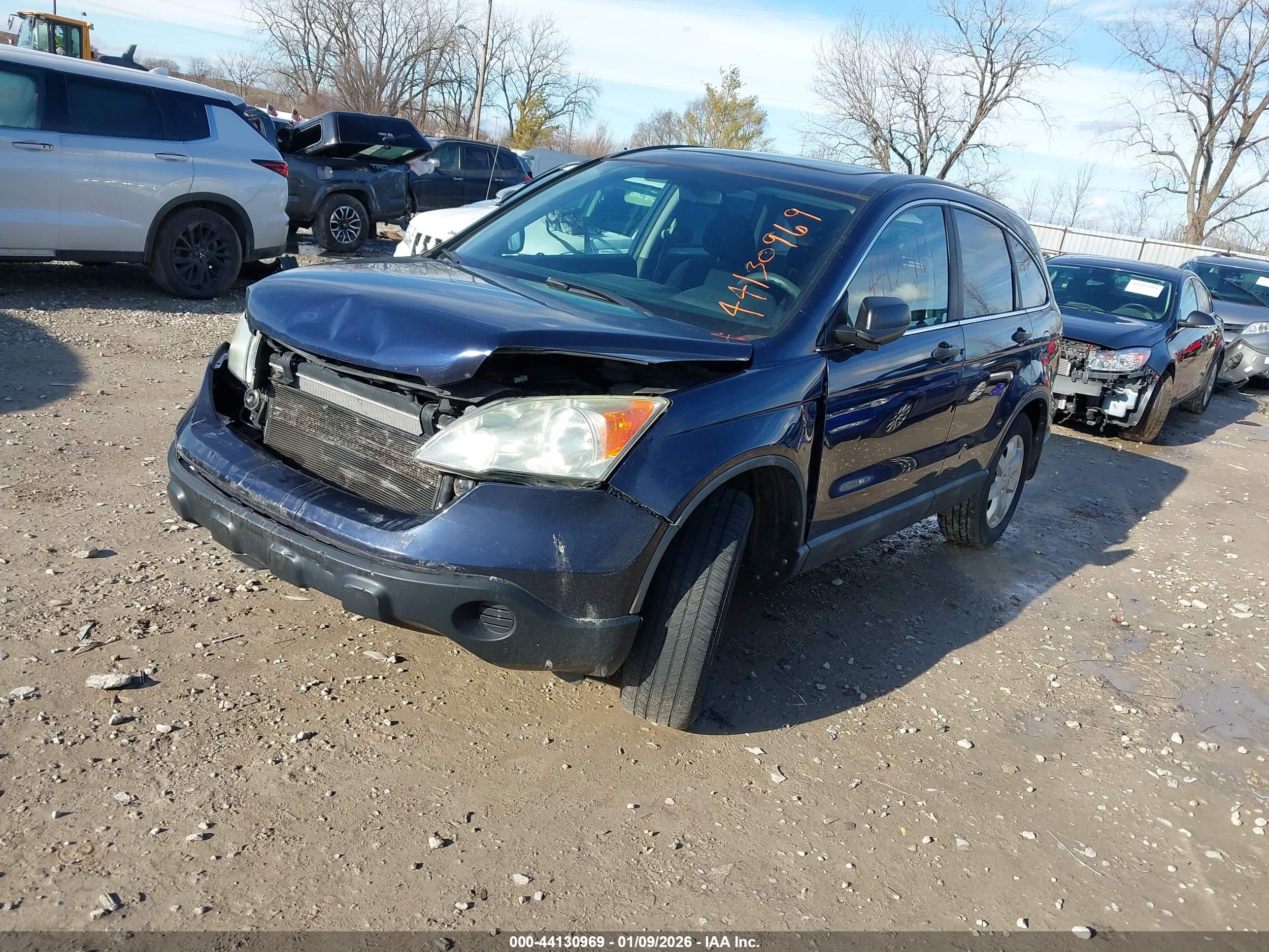 HONDA CR-V image 2