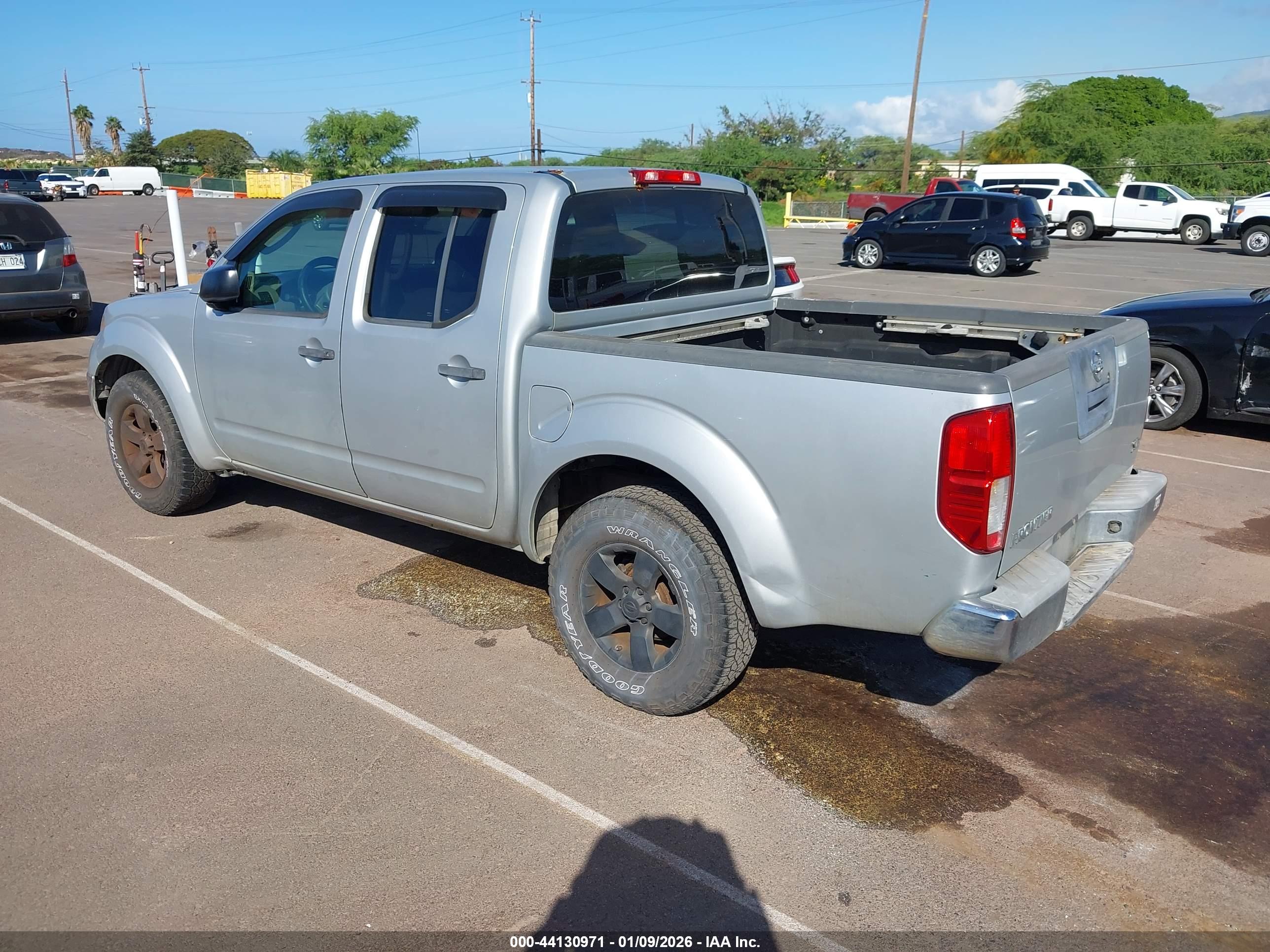 NISSAN FRONTIER image 3