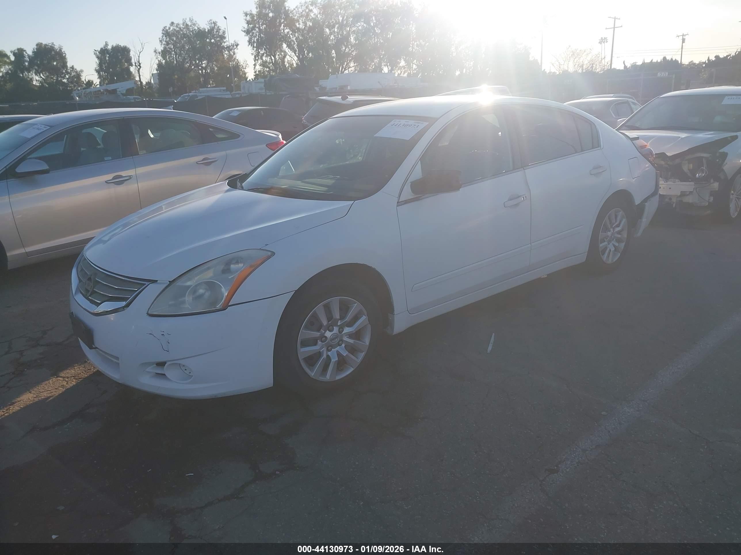 NISSAN ALTIMA image 2