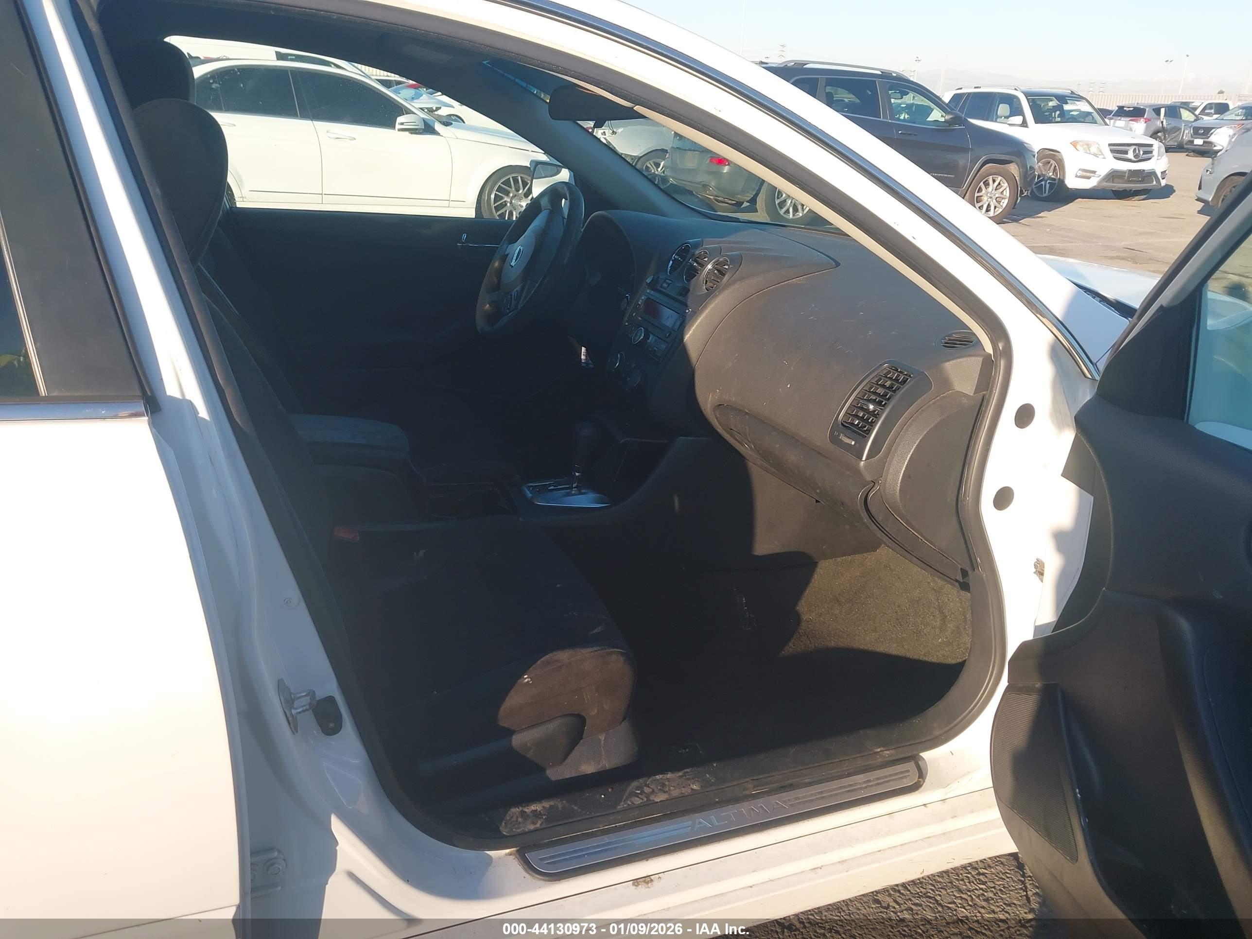 NISSAN ALTIMA image 5