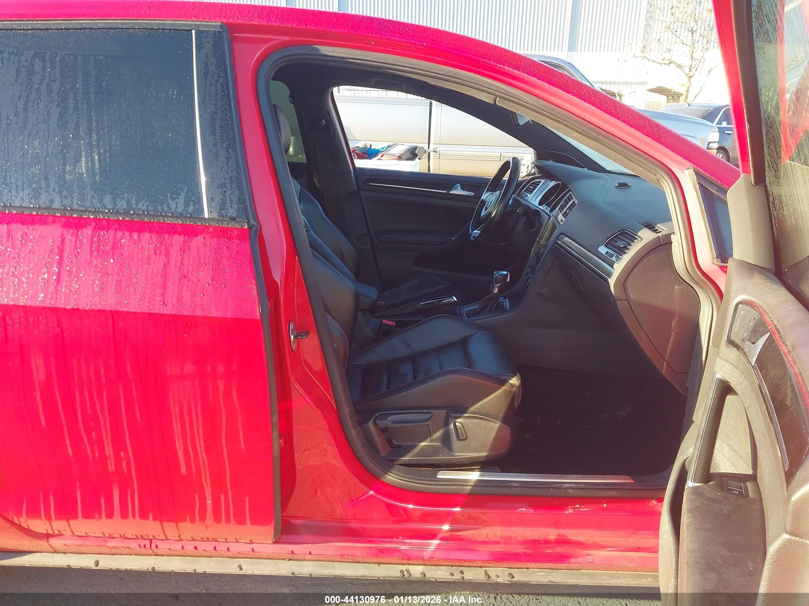 VOLKSWAGEN GOLF image 5