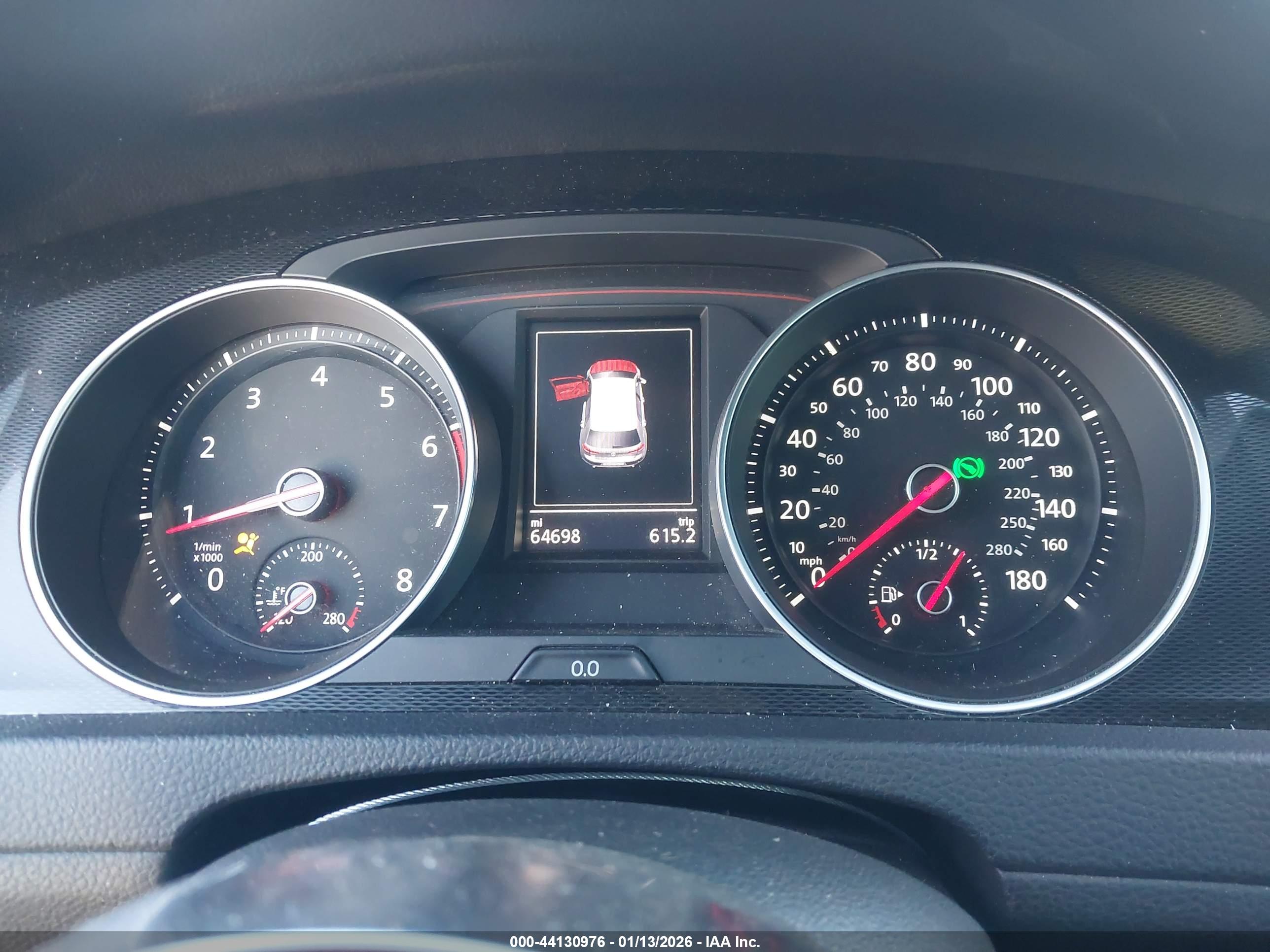 VOLKSWAGEN GOLF image 7