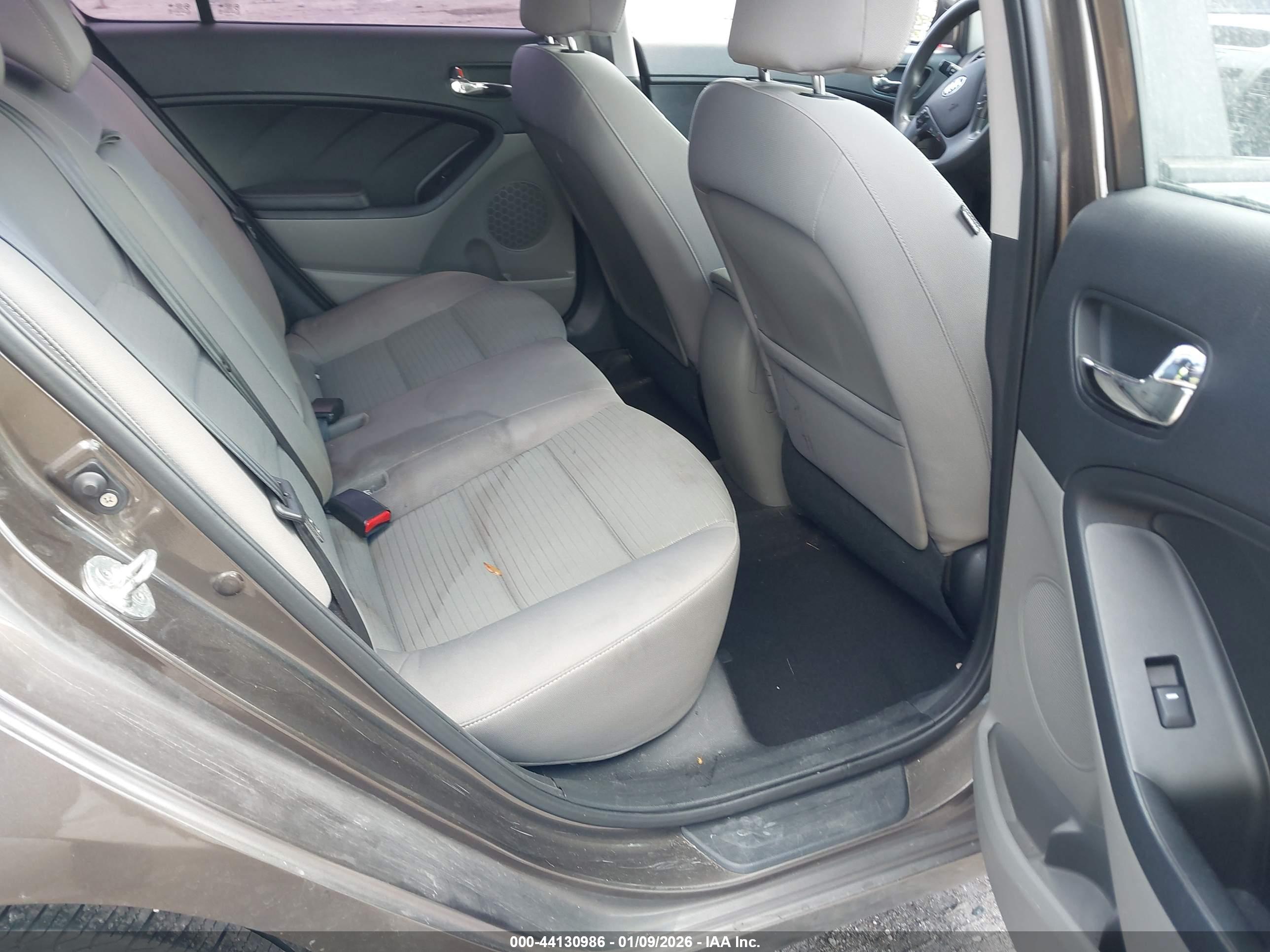 KIA FORTE image 8
