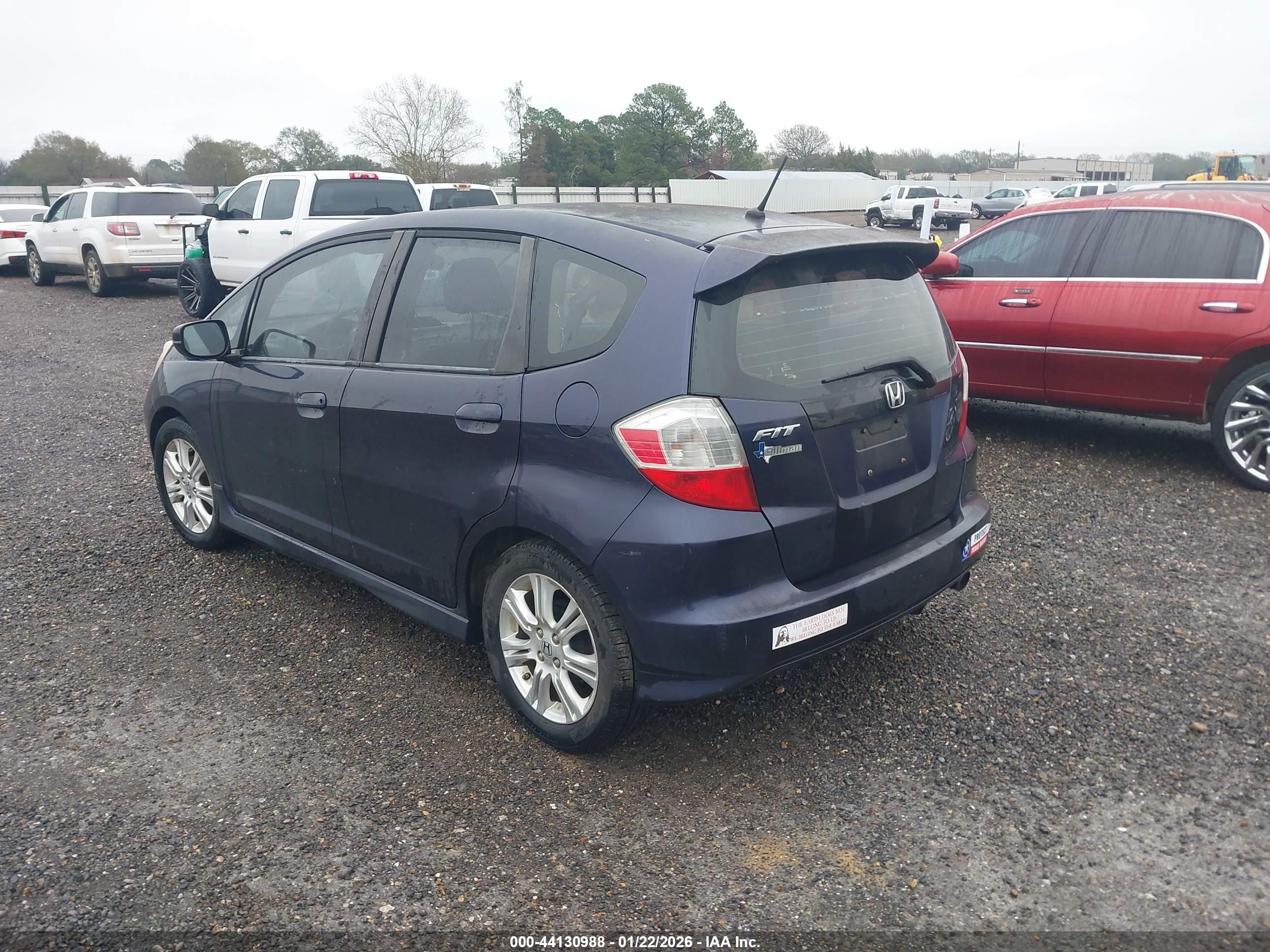 HONDA FIT image 3