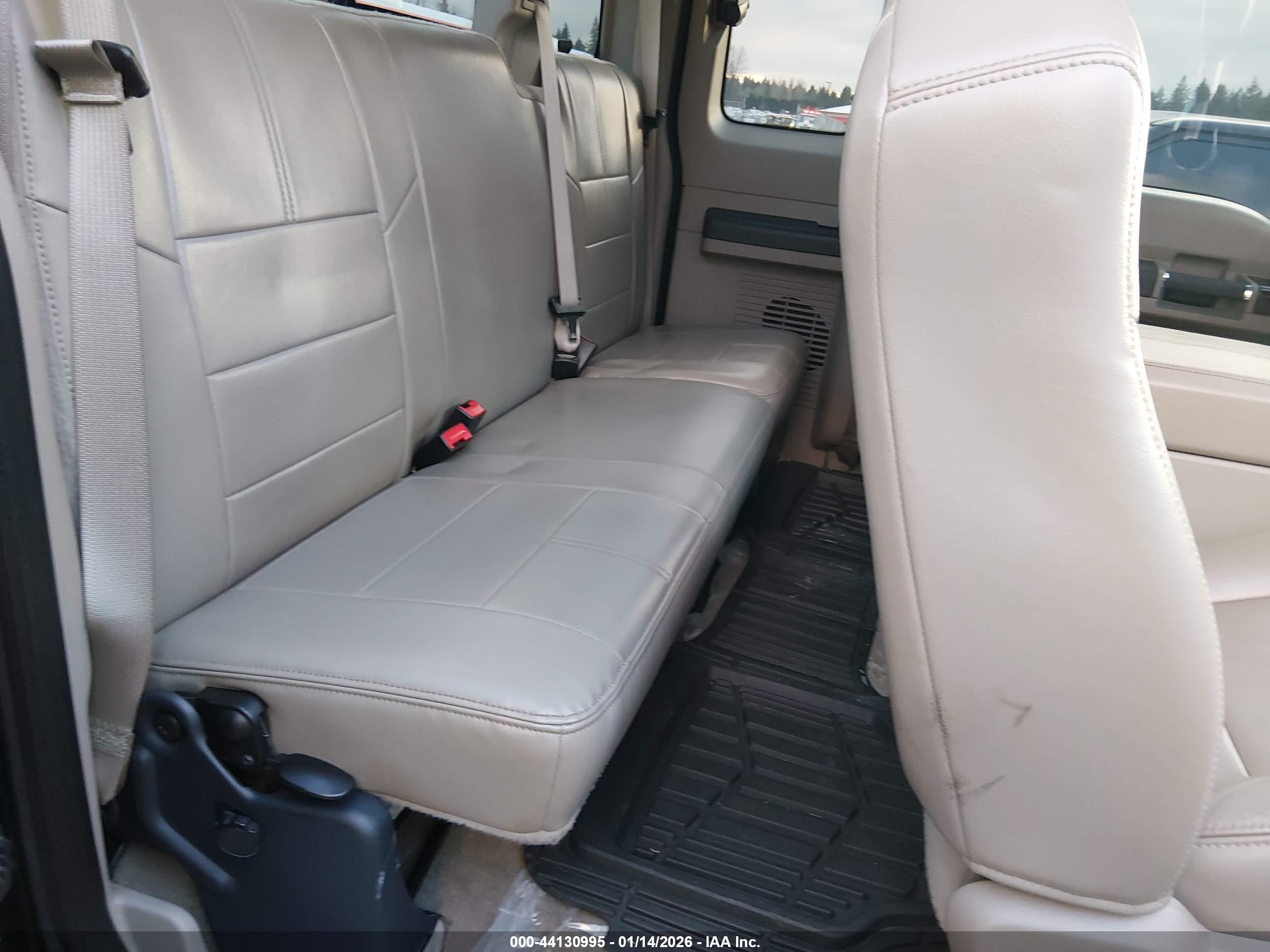 FORD F-250 image 8