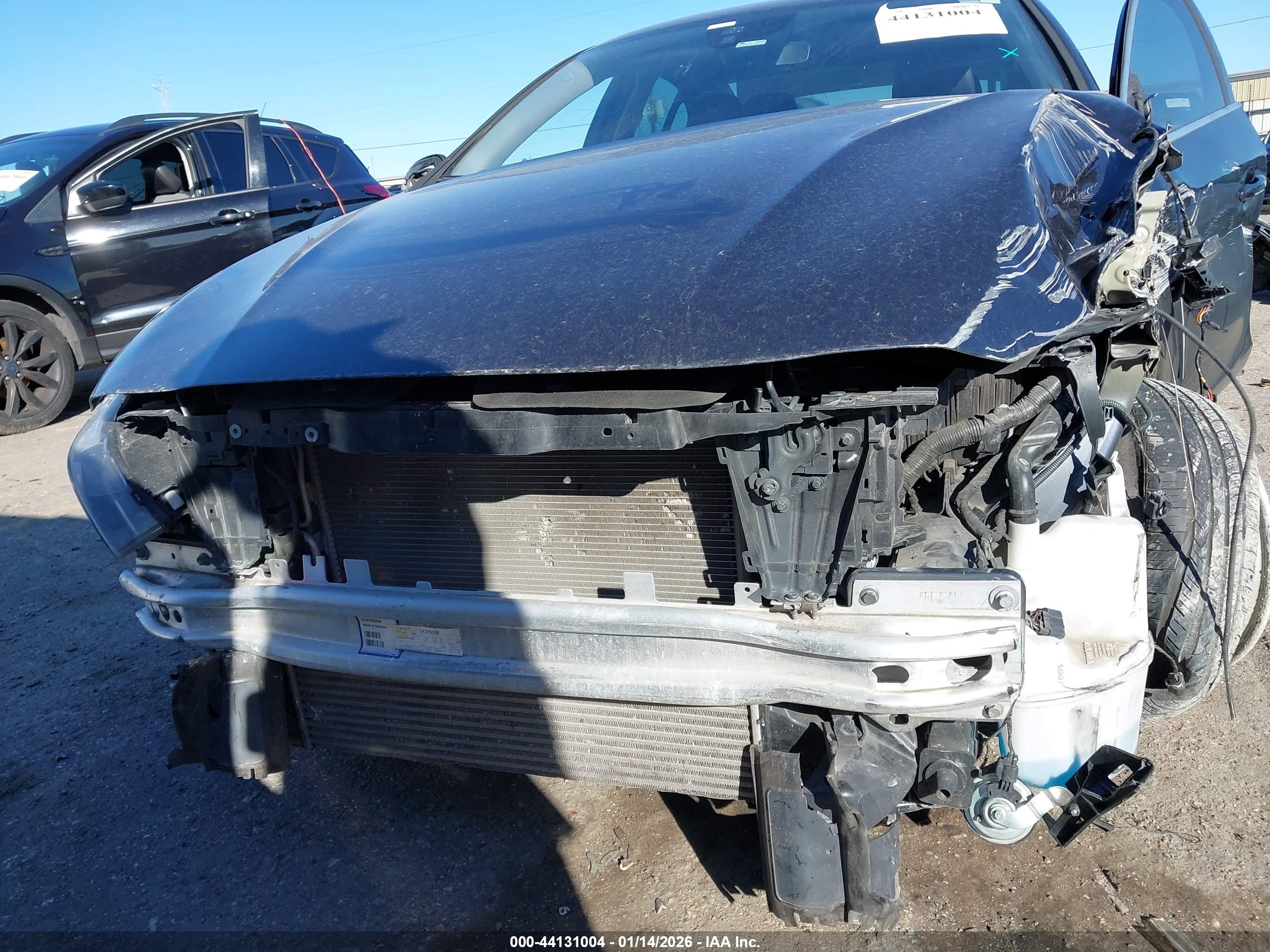 VOLVO S60 image 6