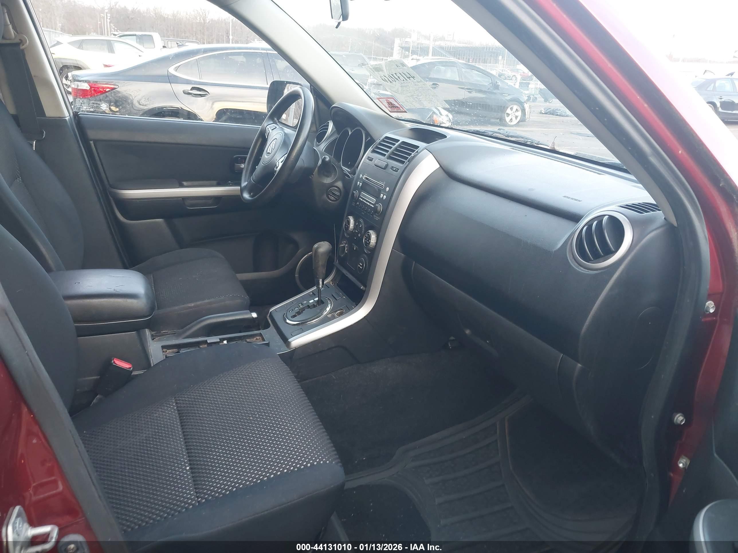 SUZUKI GRAND image 5