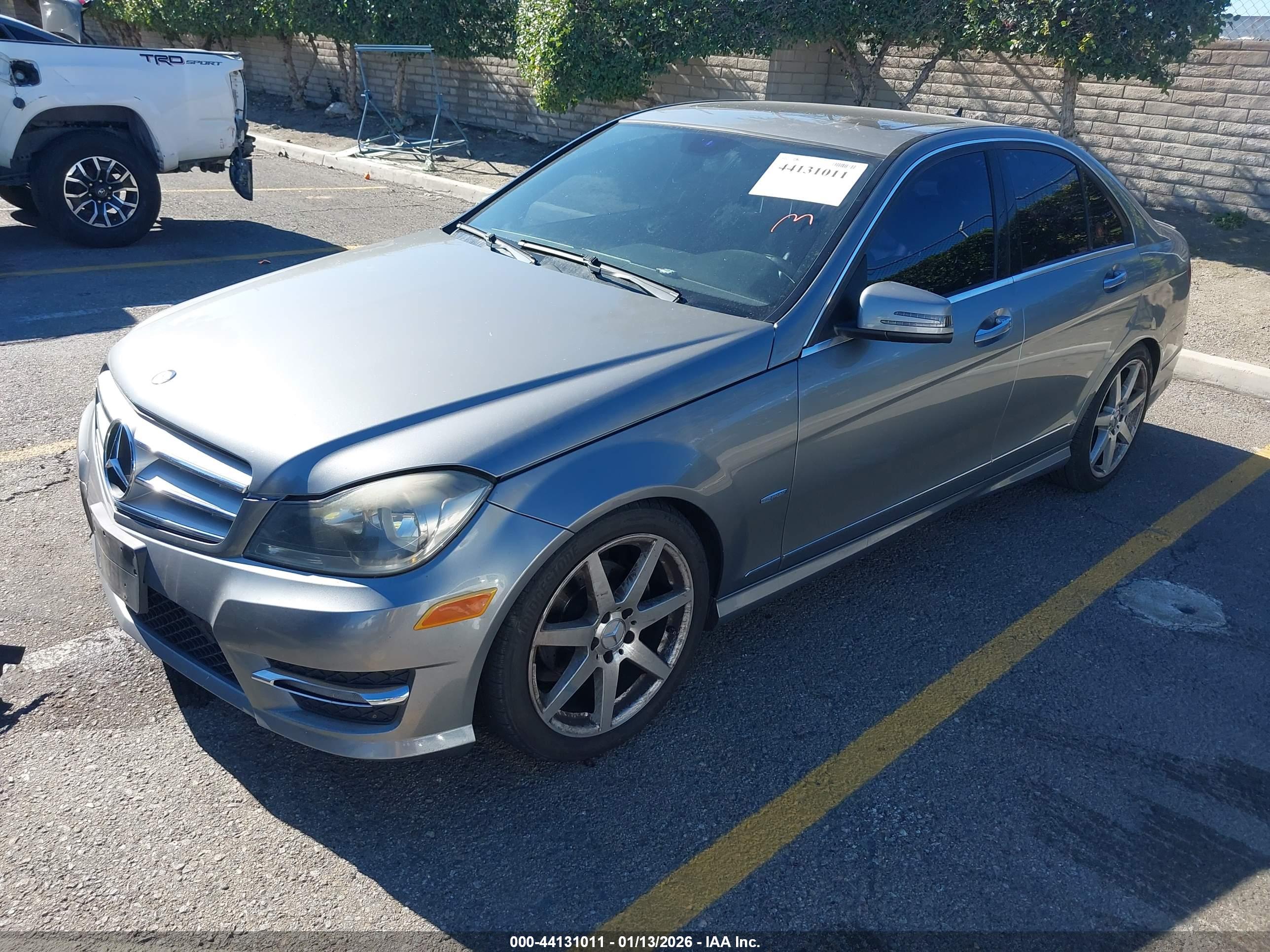 MERCEDES-BENZ C image 2