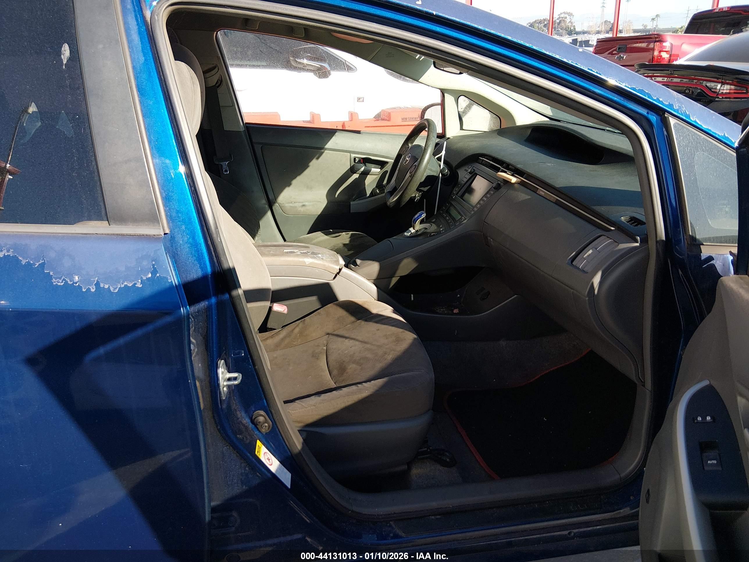 TOYOTA PRIUS image 5