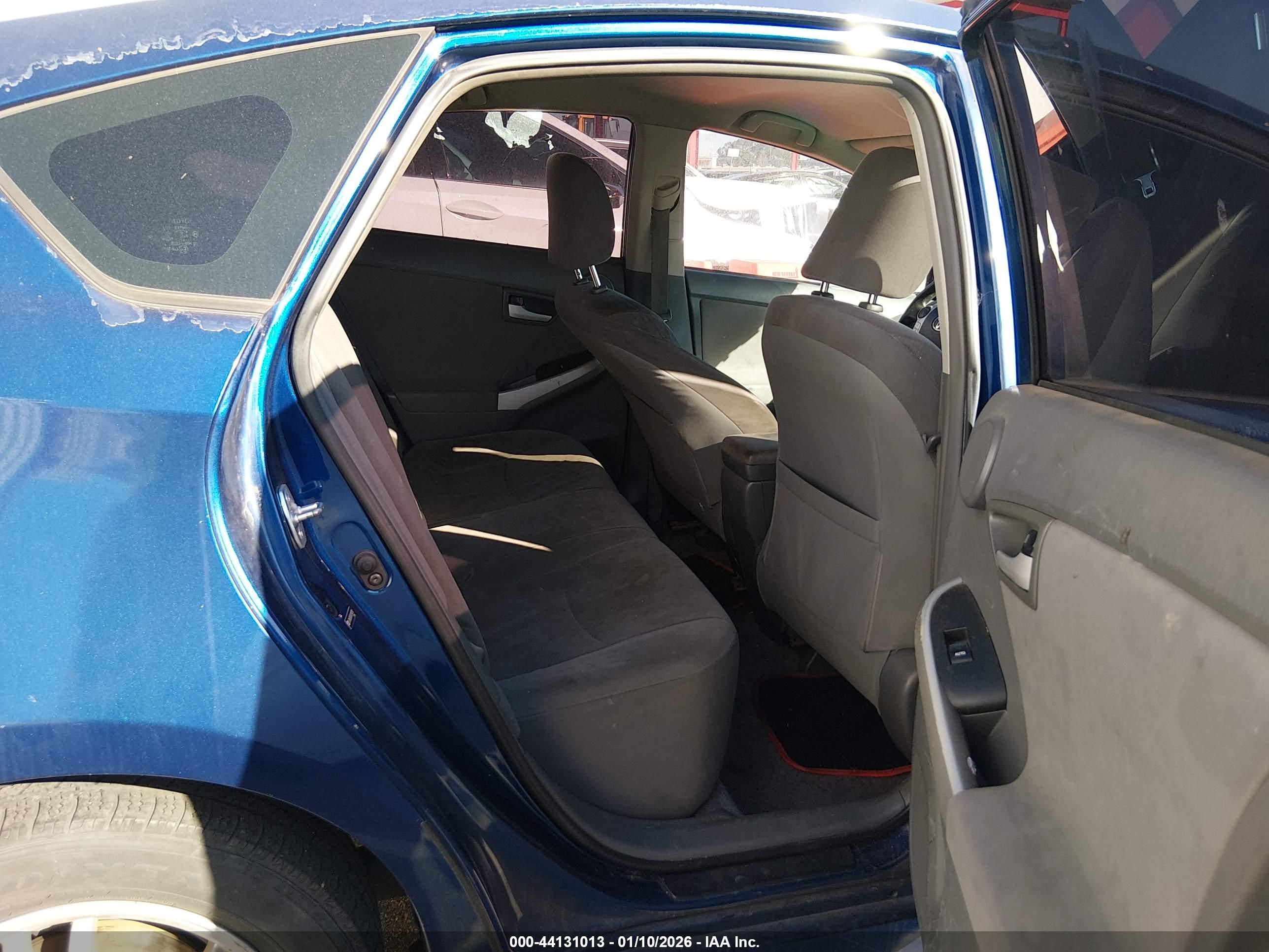 TOYOTA PRIUS image 8