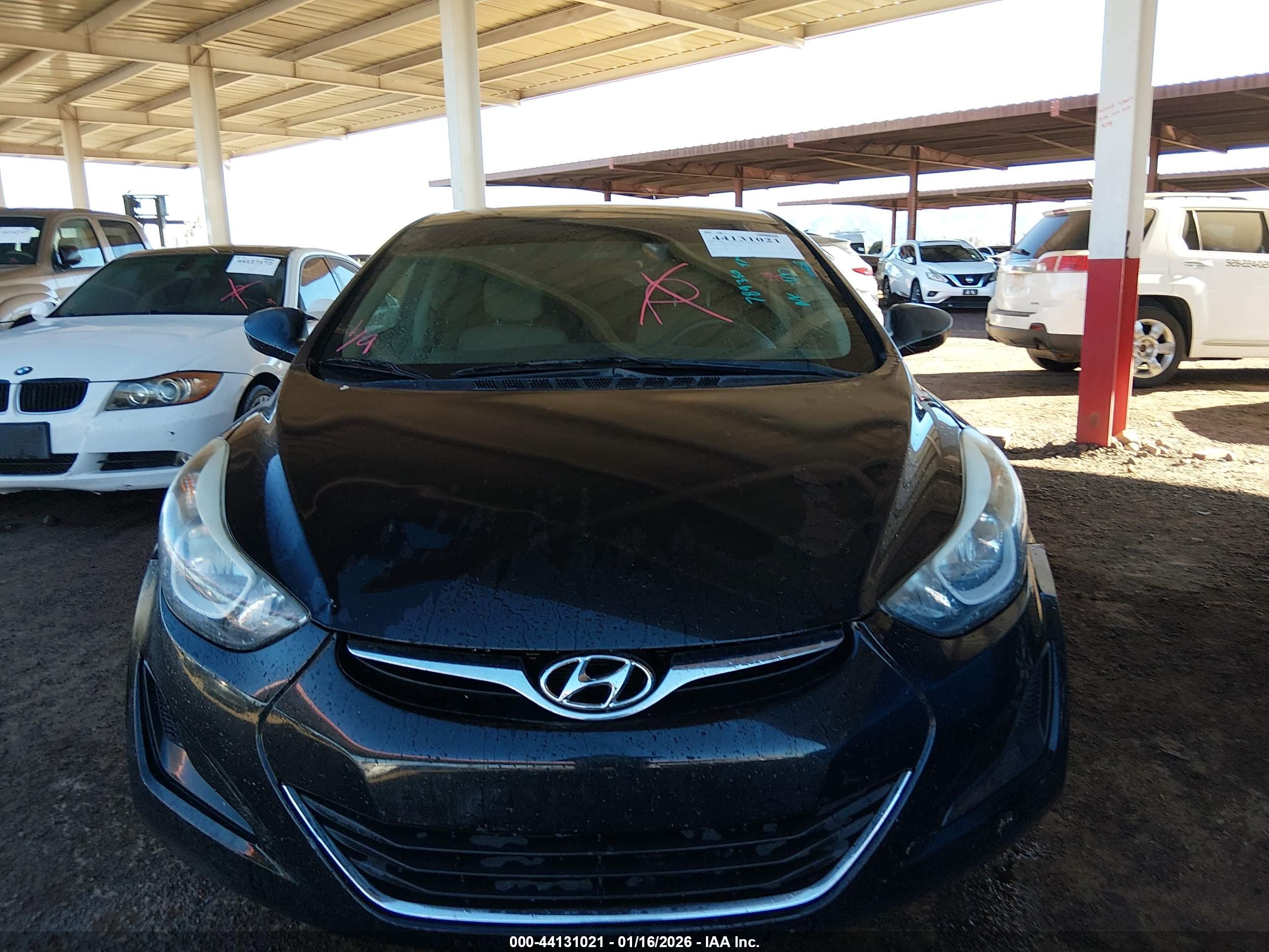 HYUNDAI ELANTRA image 6