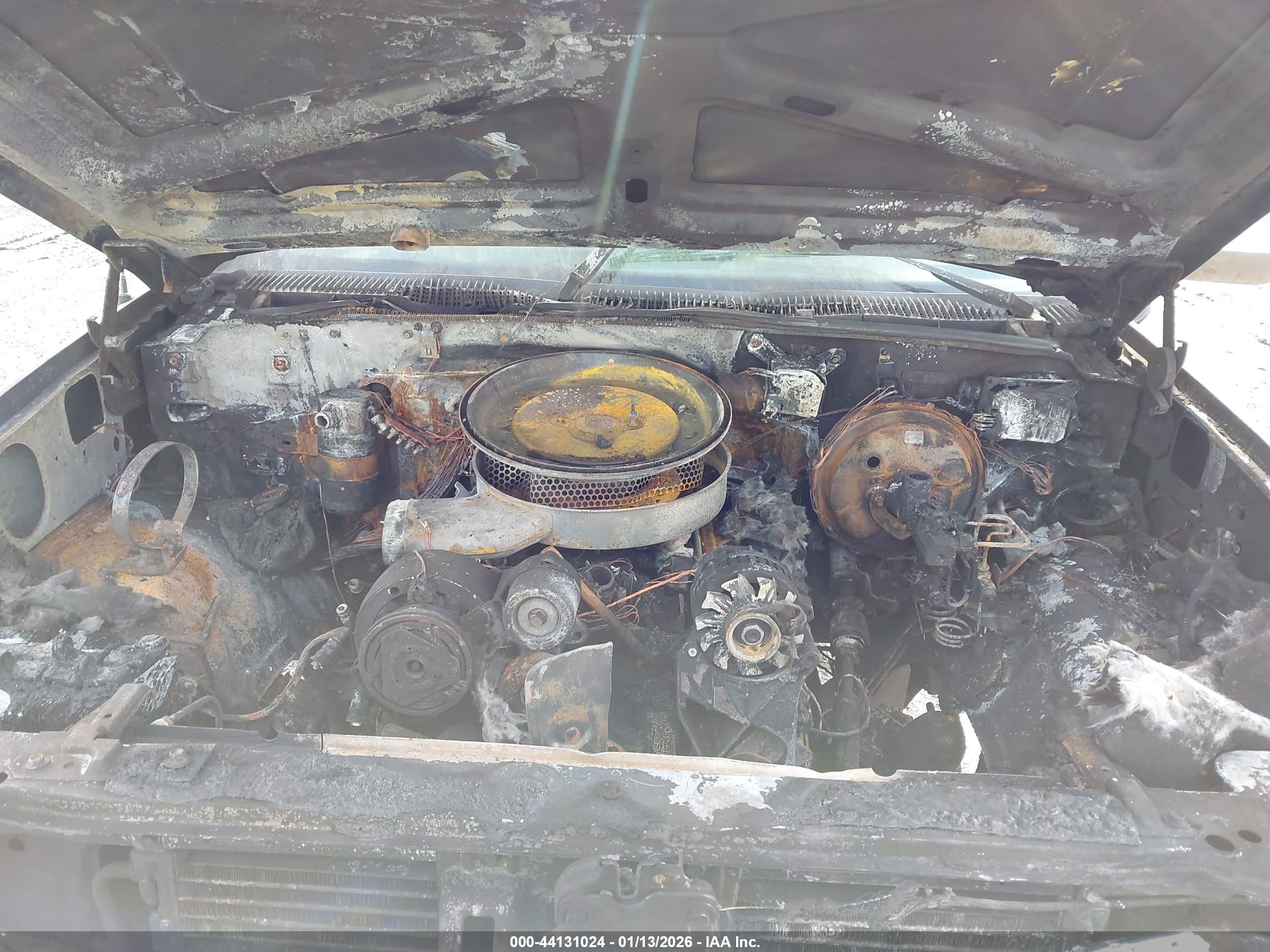 CHEVROLET GMT-400 image 10