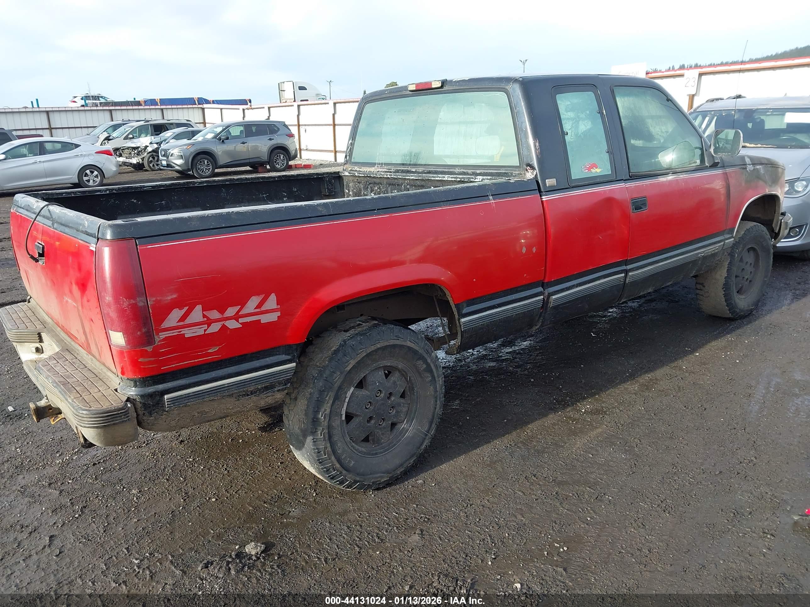 CHEVROLET GMT-400 image 4