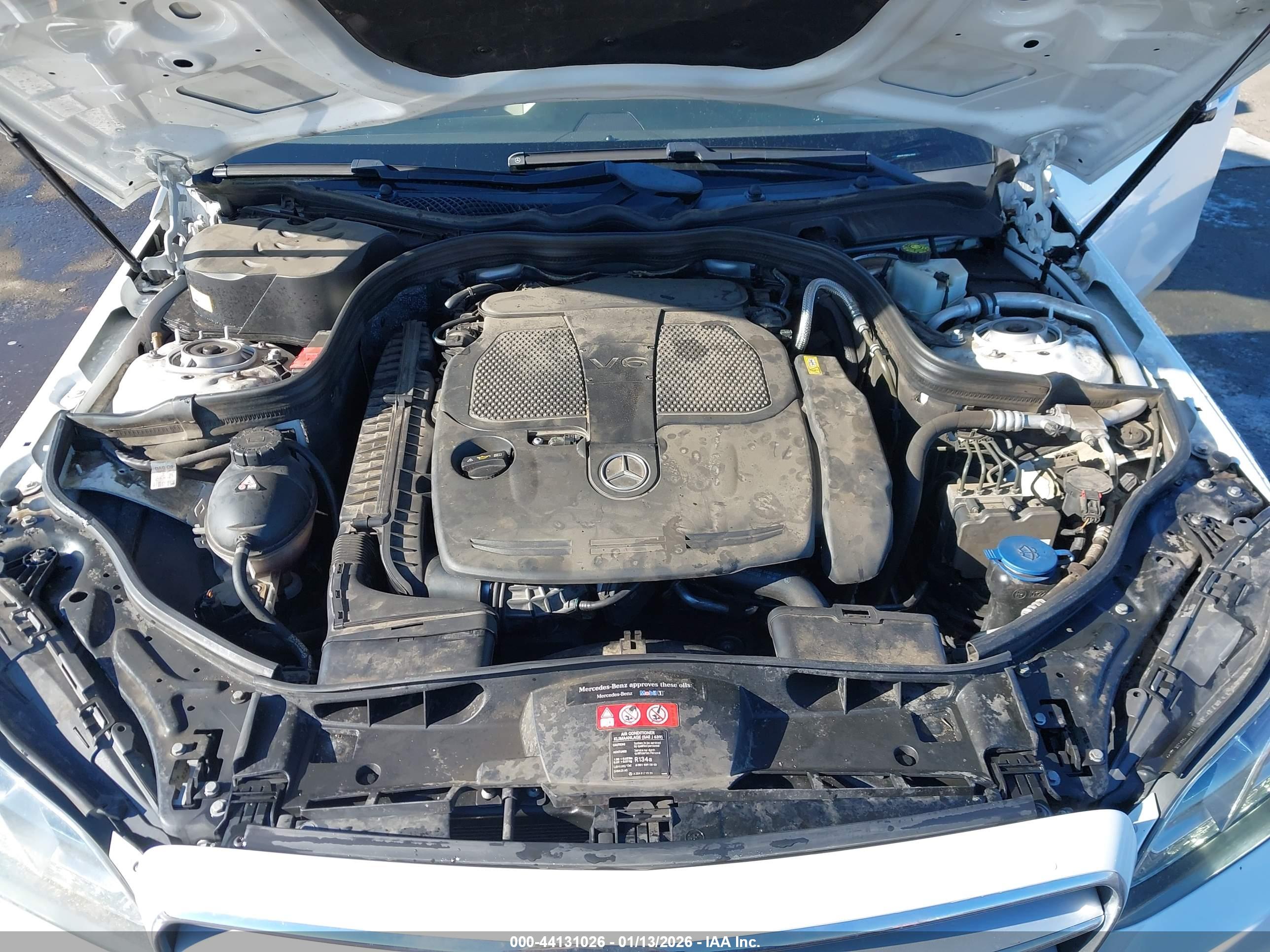 MERCEDES-BENZ E image 10