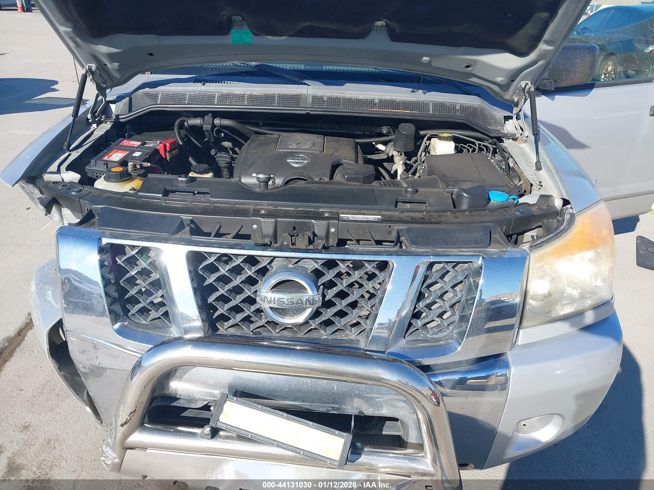 NISSAN TITAN image 10