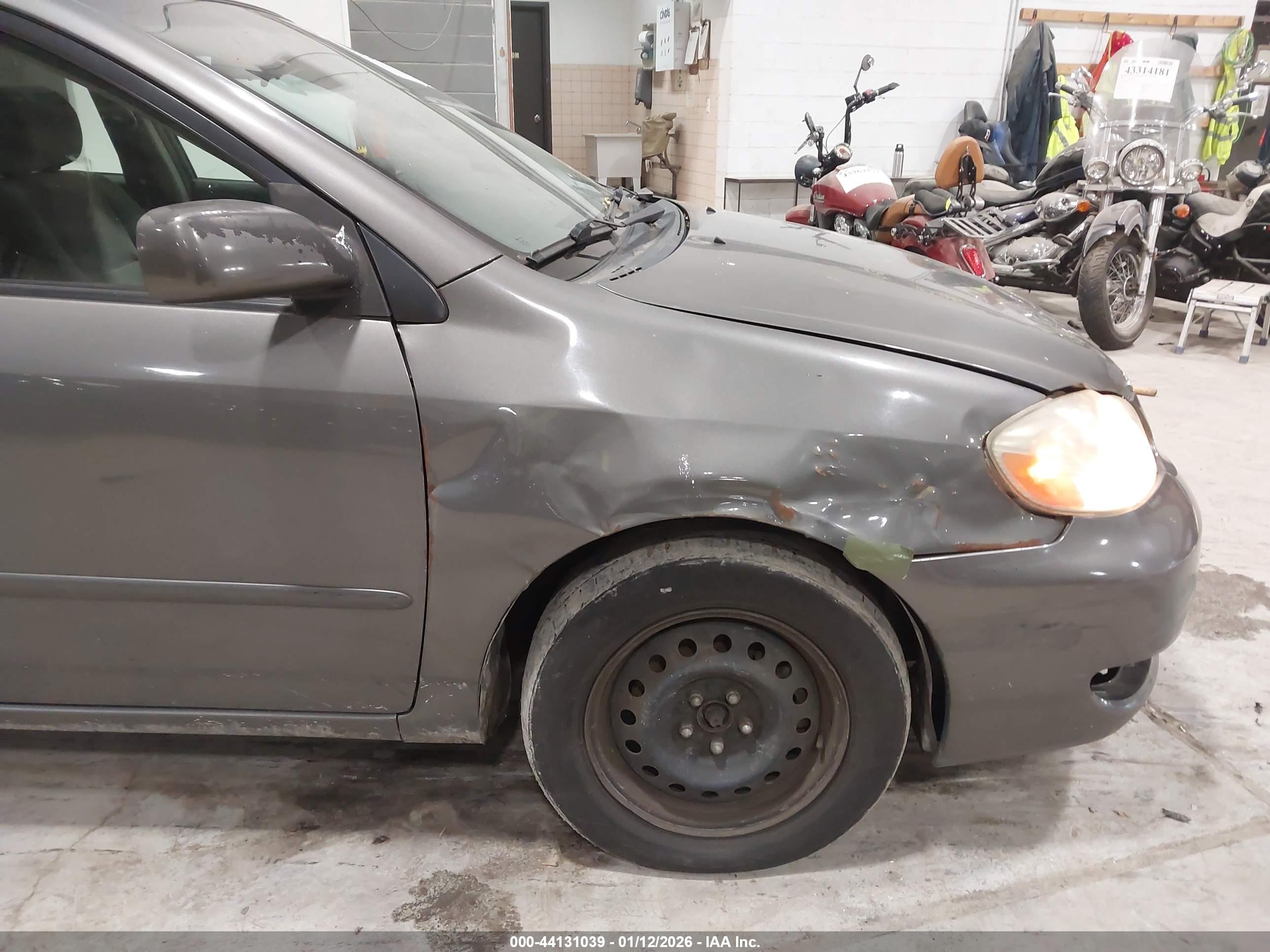 TOYOTA COROLLA image 6