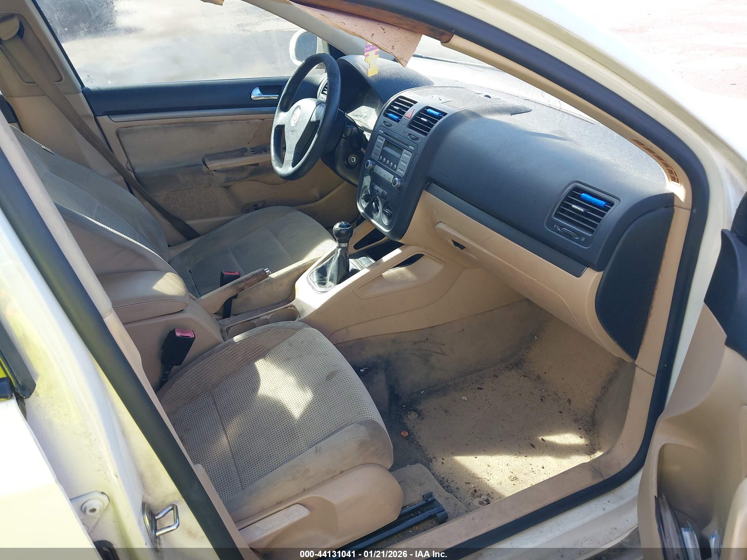 VOLKSWAGEN JETTA image 5