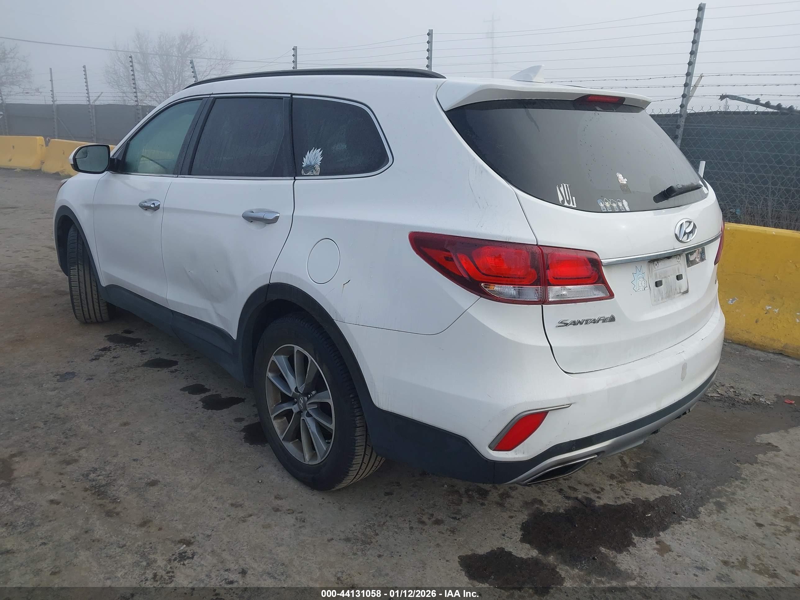 HYUNDAI SANTA image 3