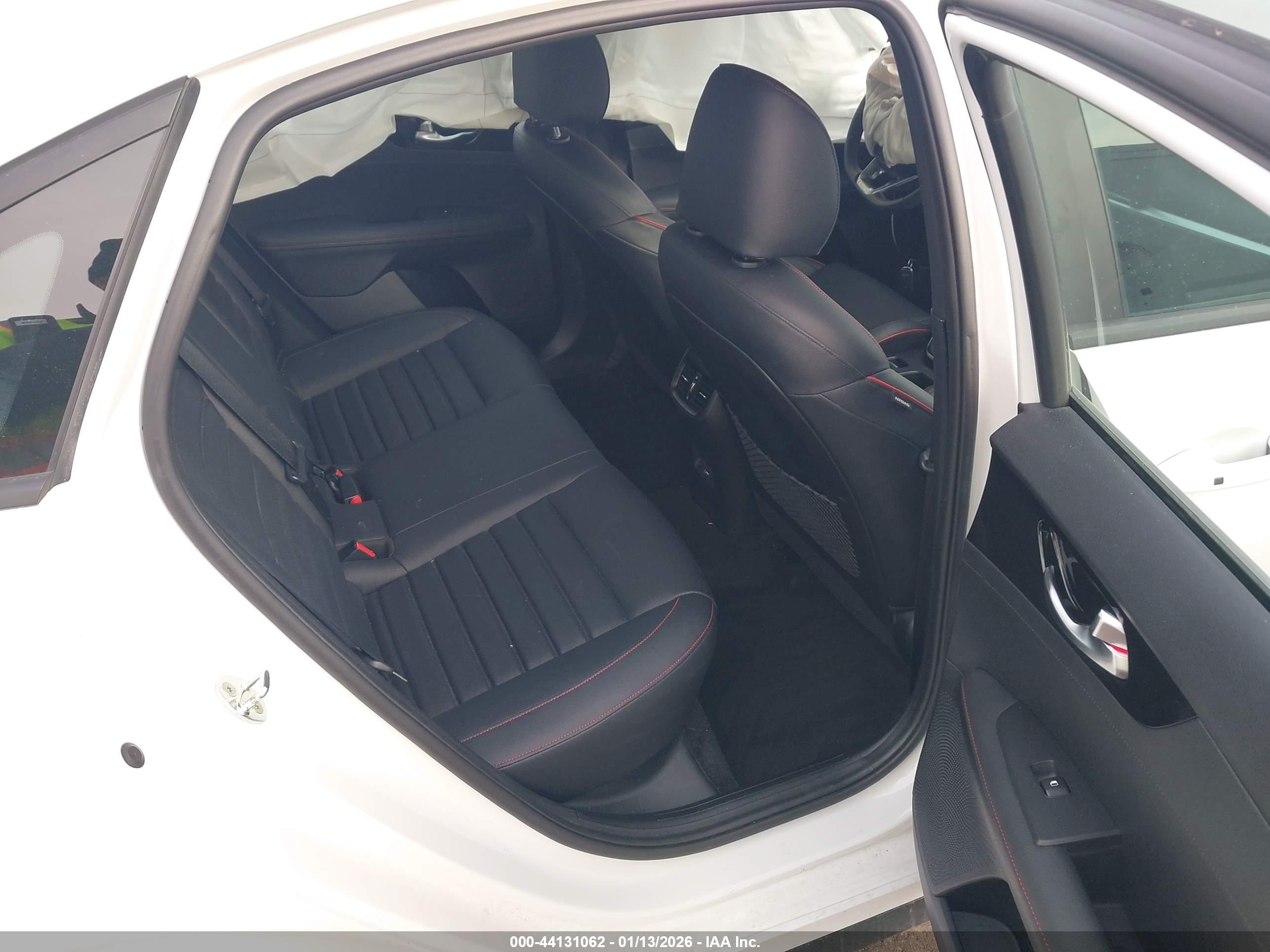 KIA FORTE image 8