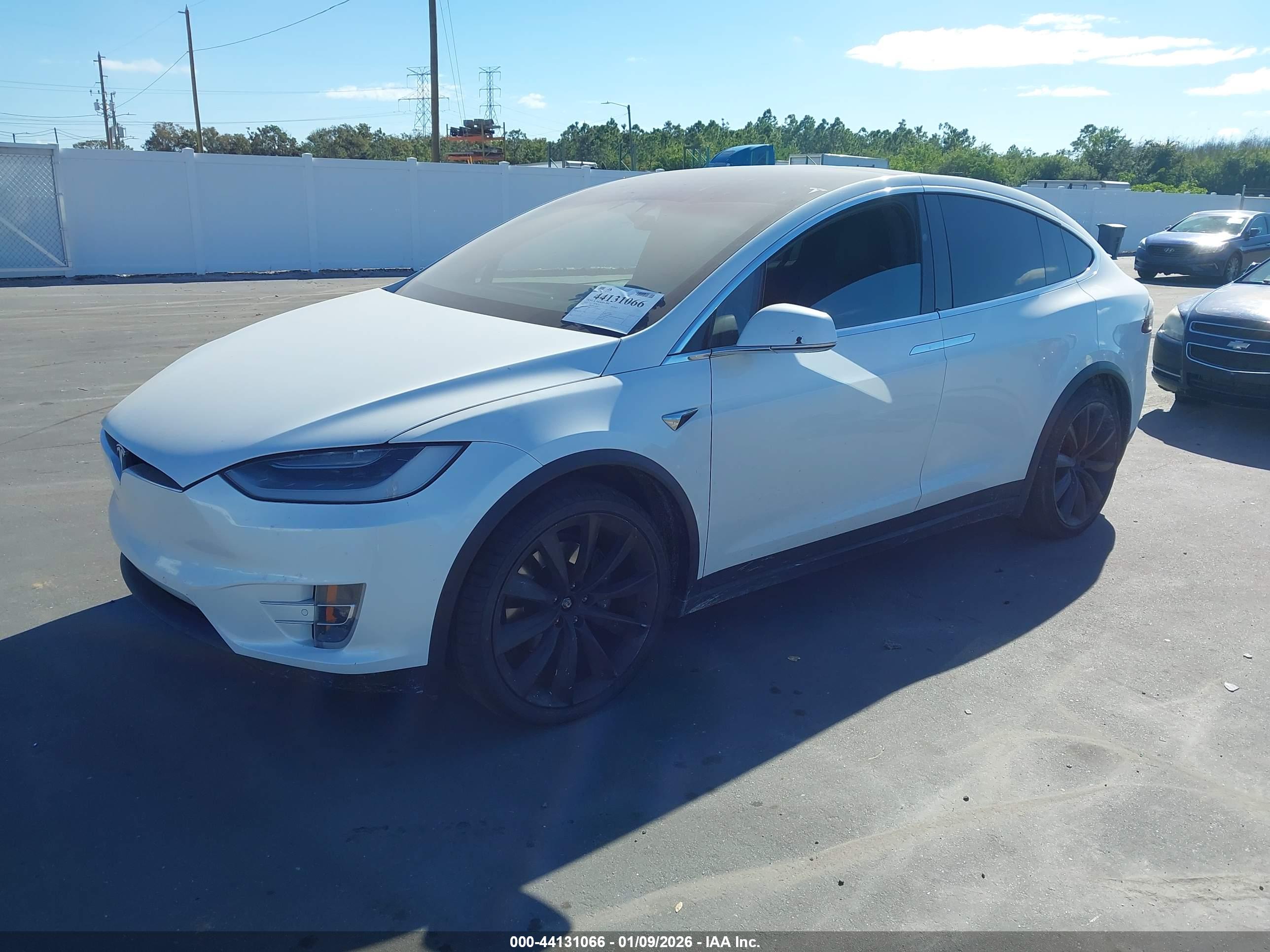 TESLA MODEL image 2