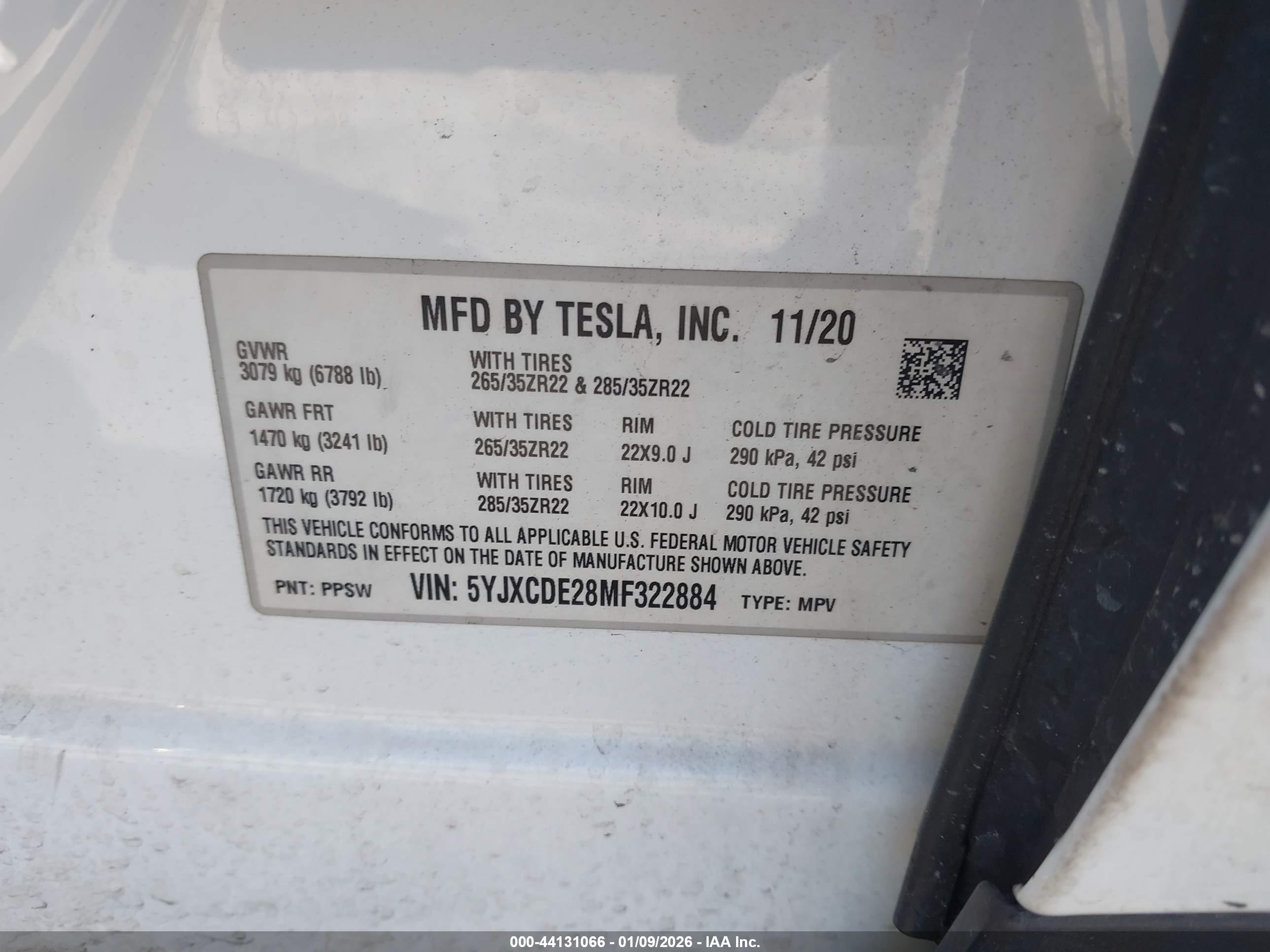TESLA MODEL image 9
