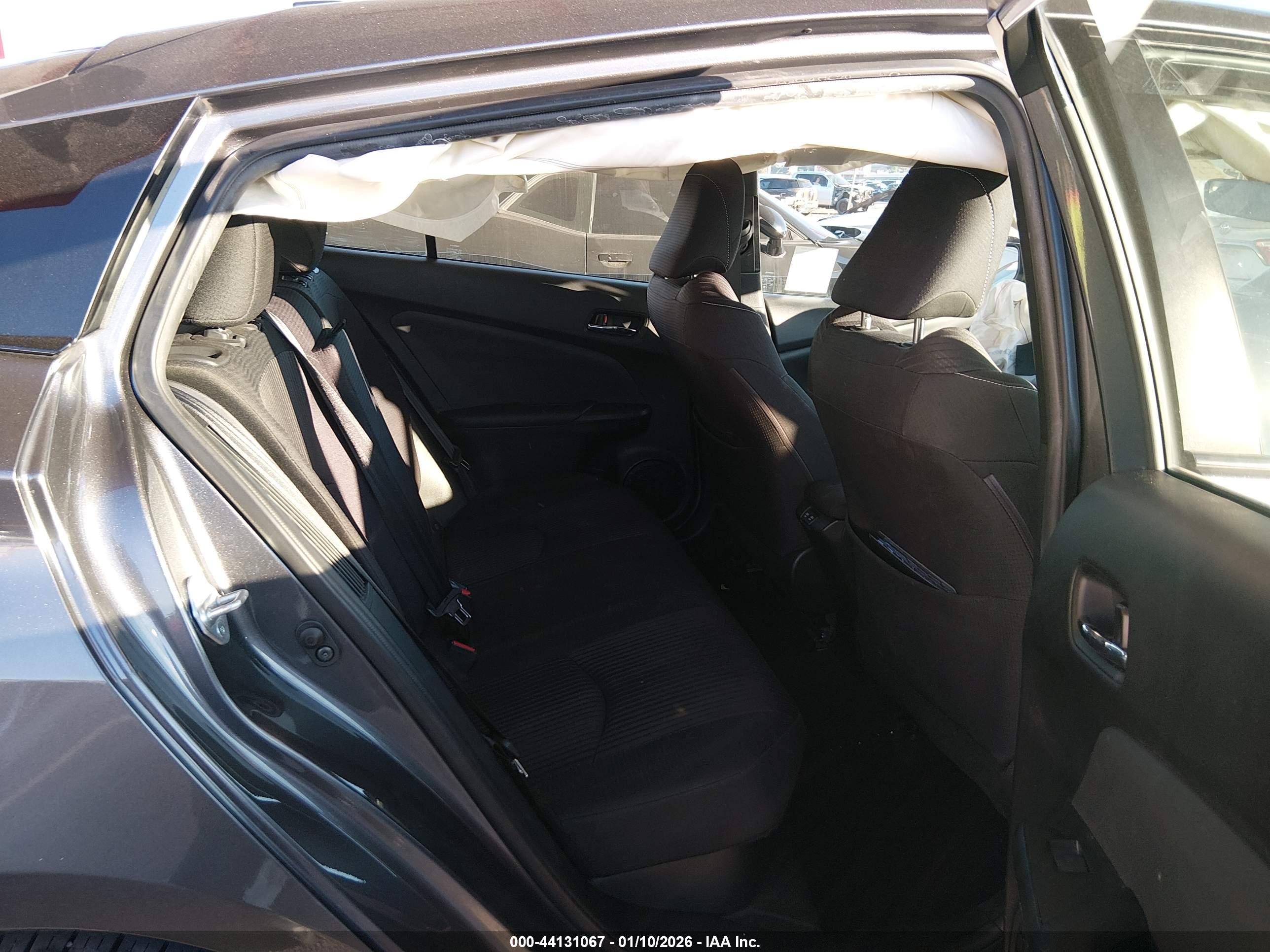 TOYOTA PRIUS image 8
