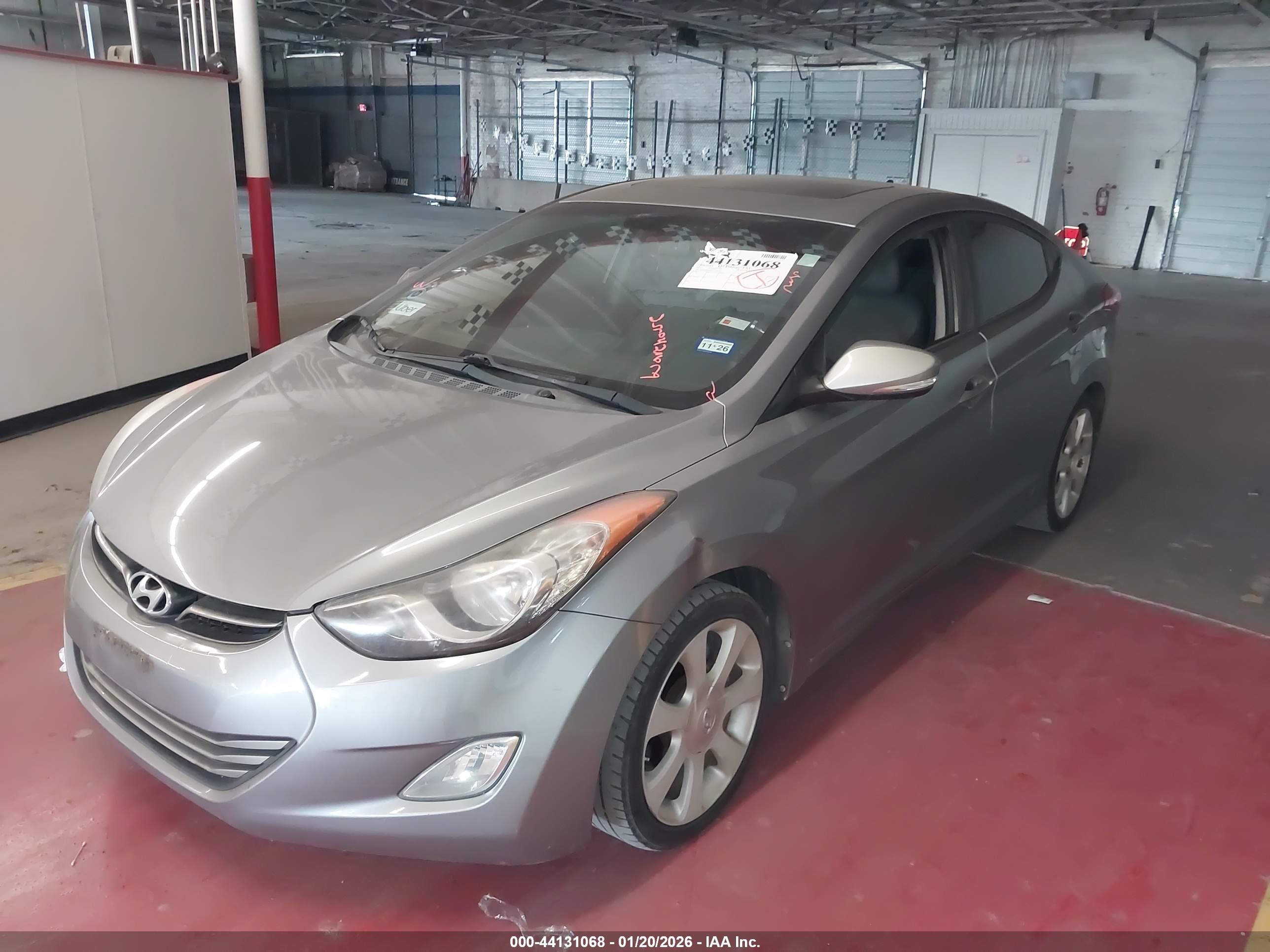 HYUNDAI ELANTRA image 2
