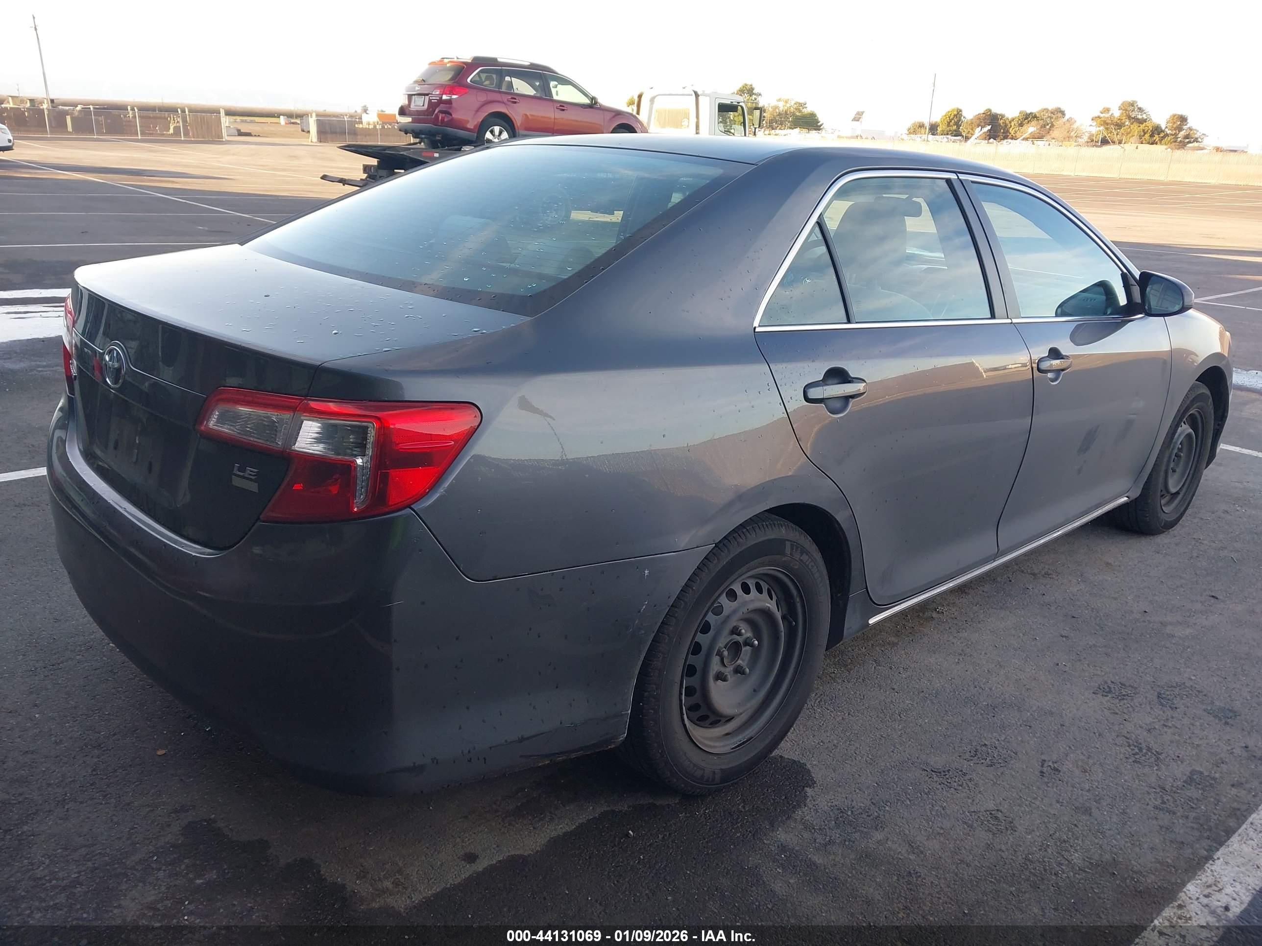 TOYOTA CAMRY image 4