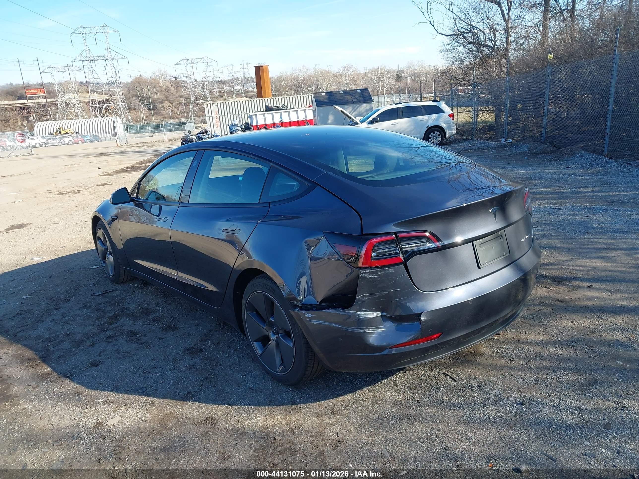 TESLA MODEL image 6