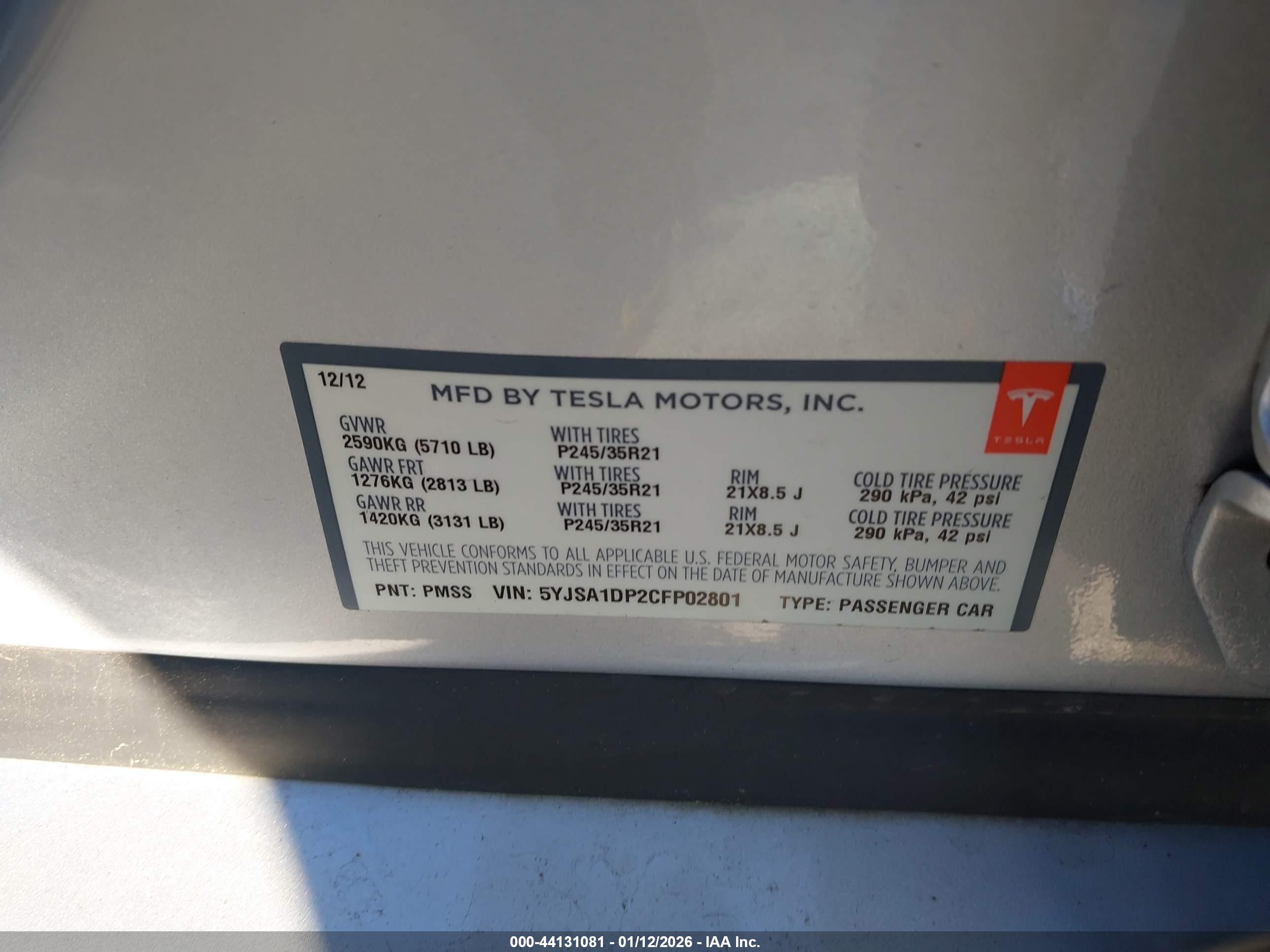 TESLA MODEL image 9