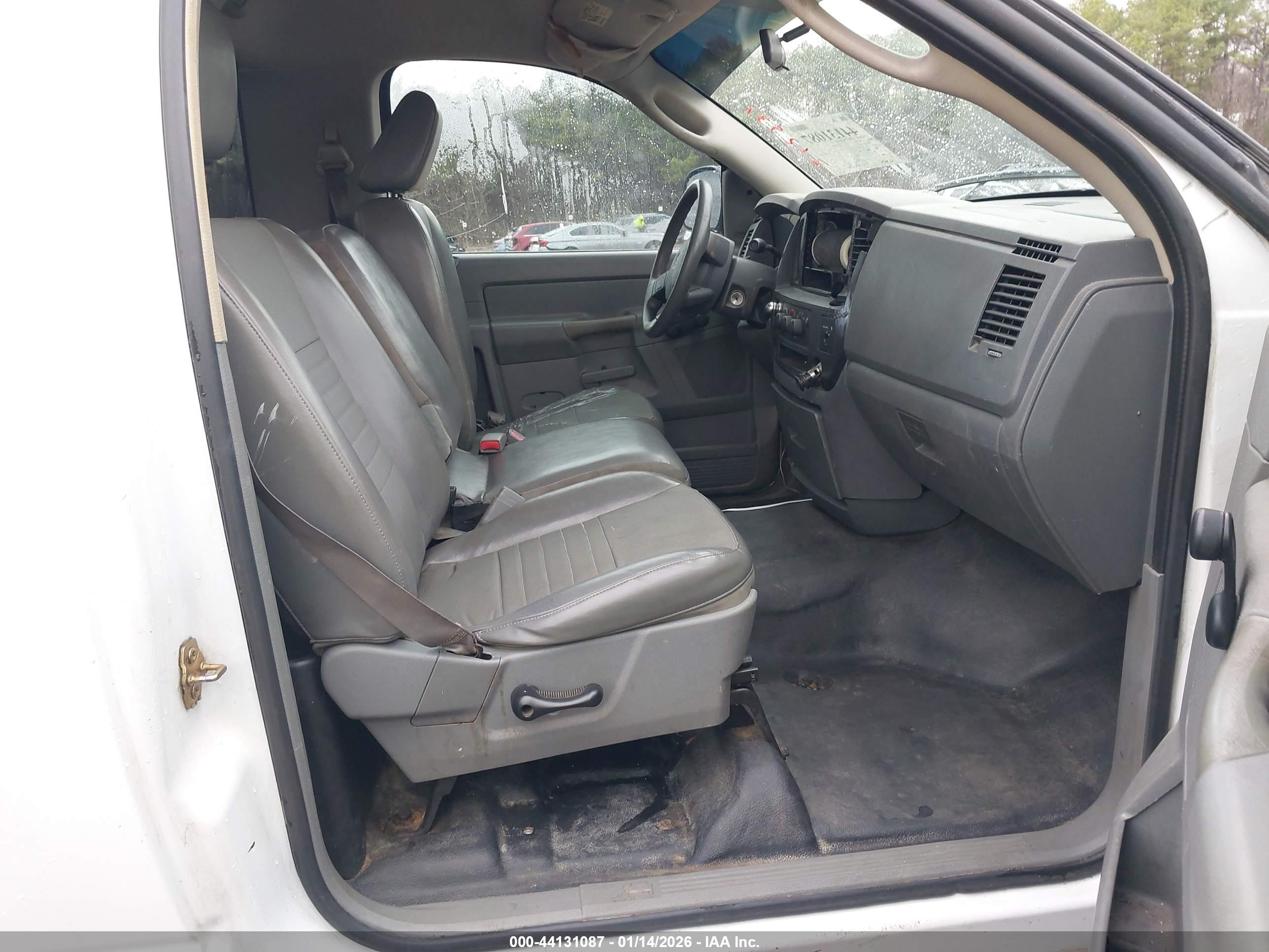 DODGE RAM image 5