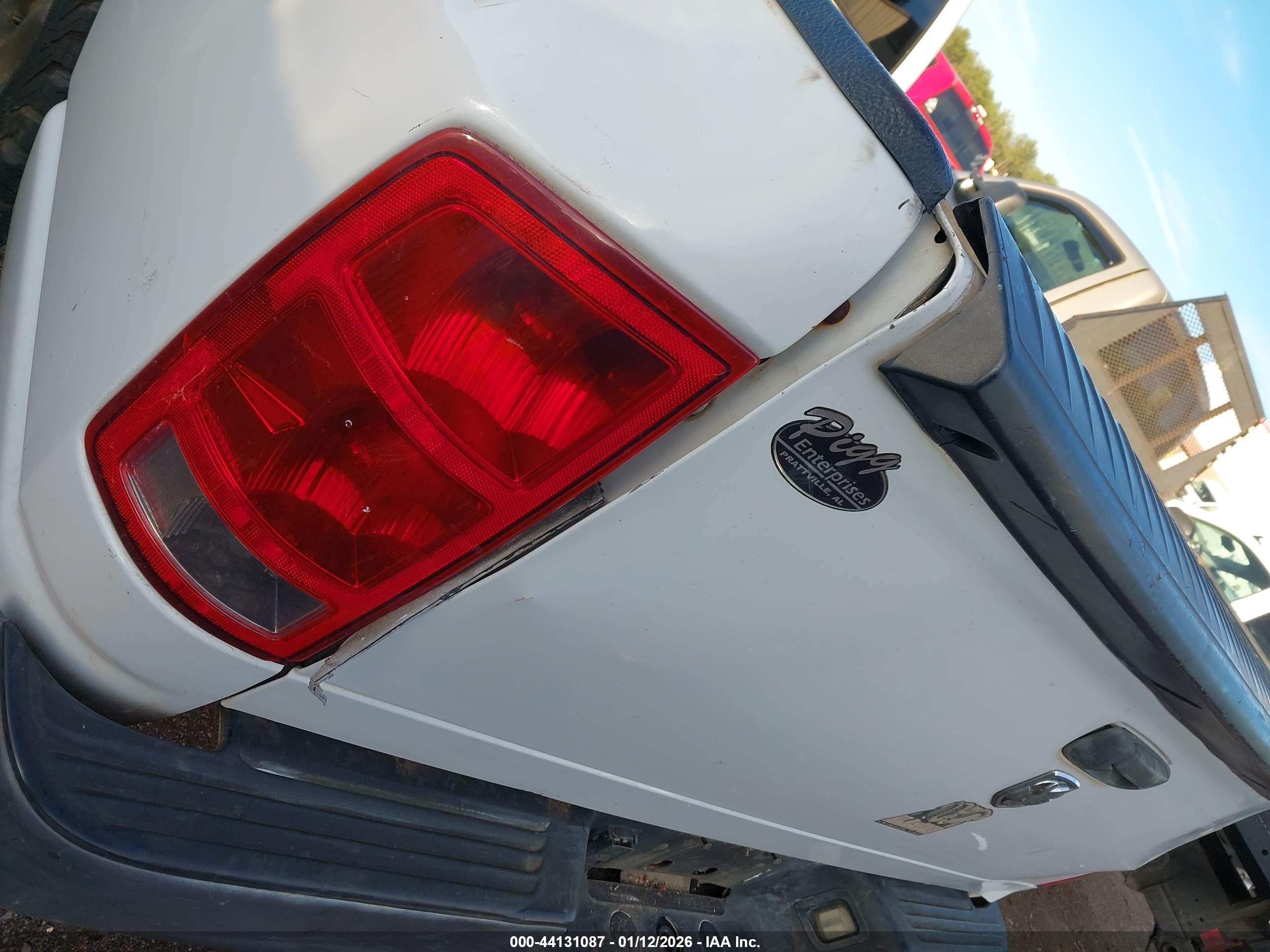 DODGE RAM image 6