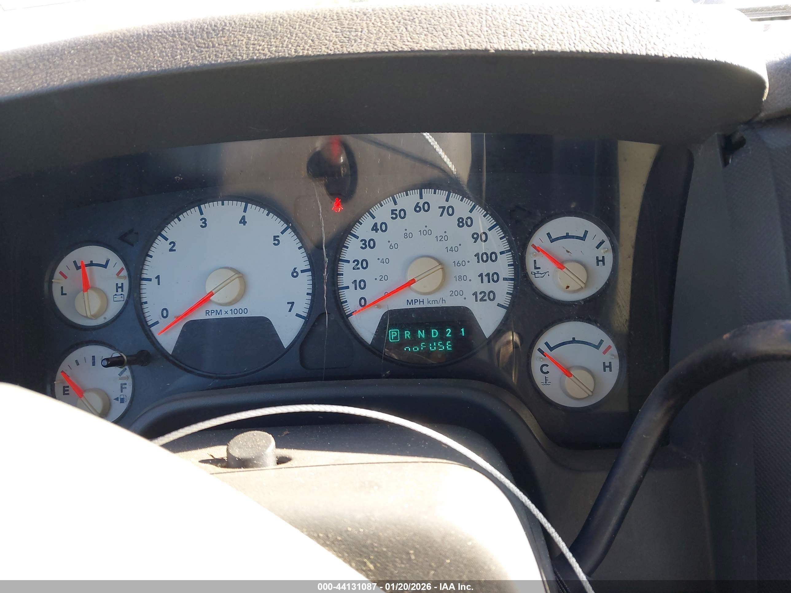DODGE RAM image 7