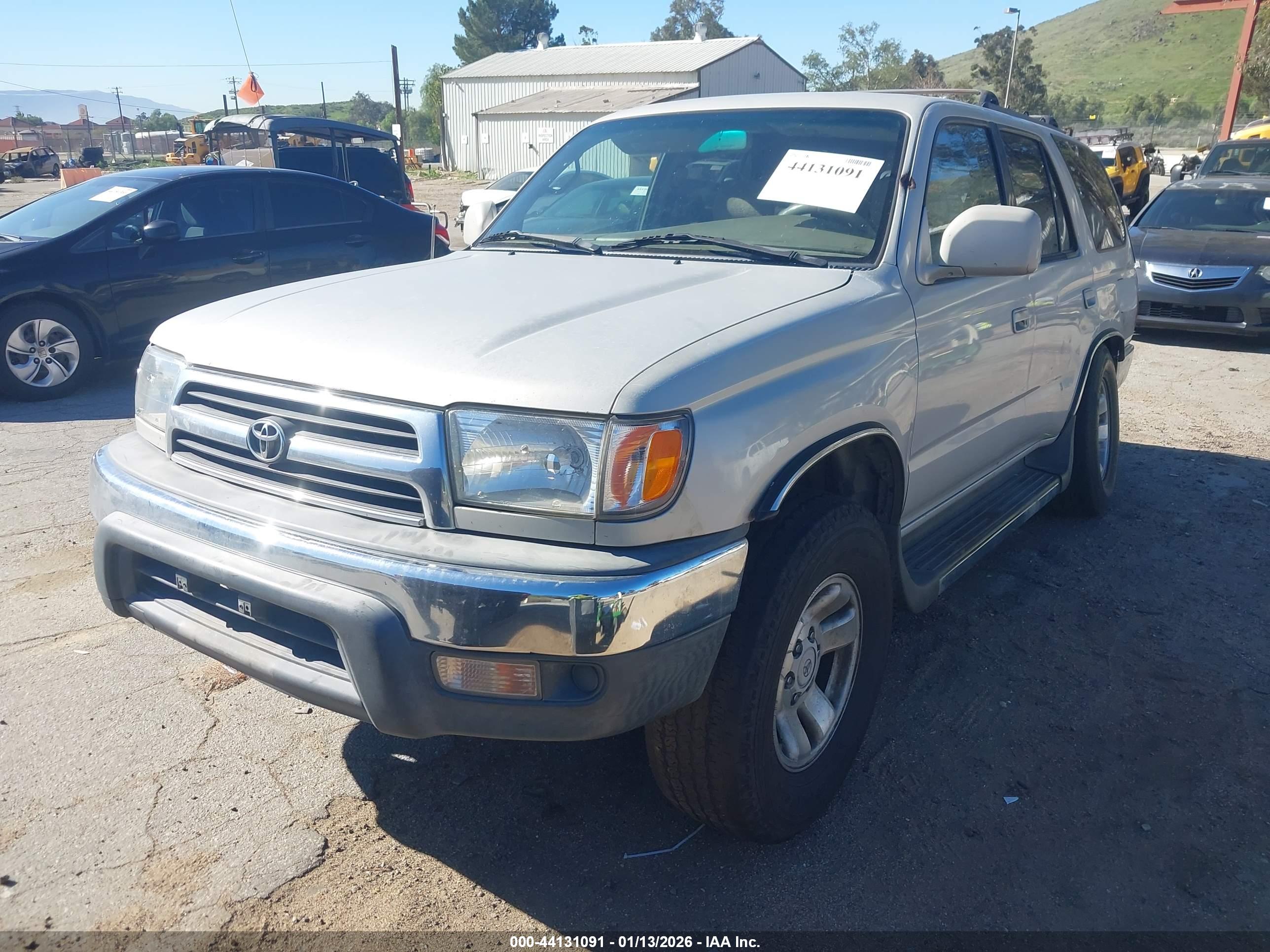TOYOTA 4RUNNER image 2