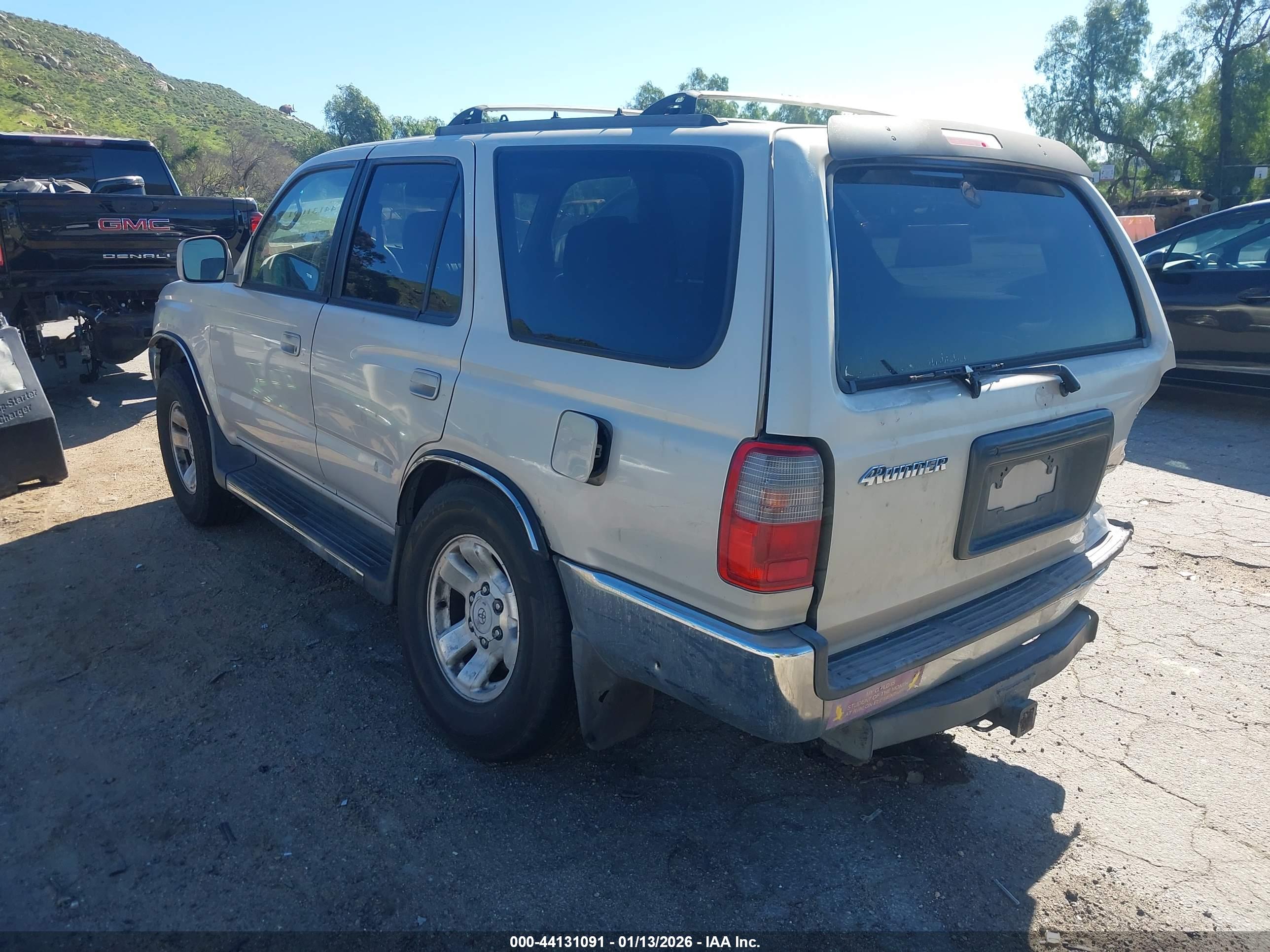 TOYOTA 4RUNNER image 3