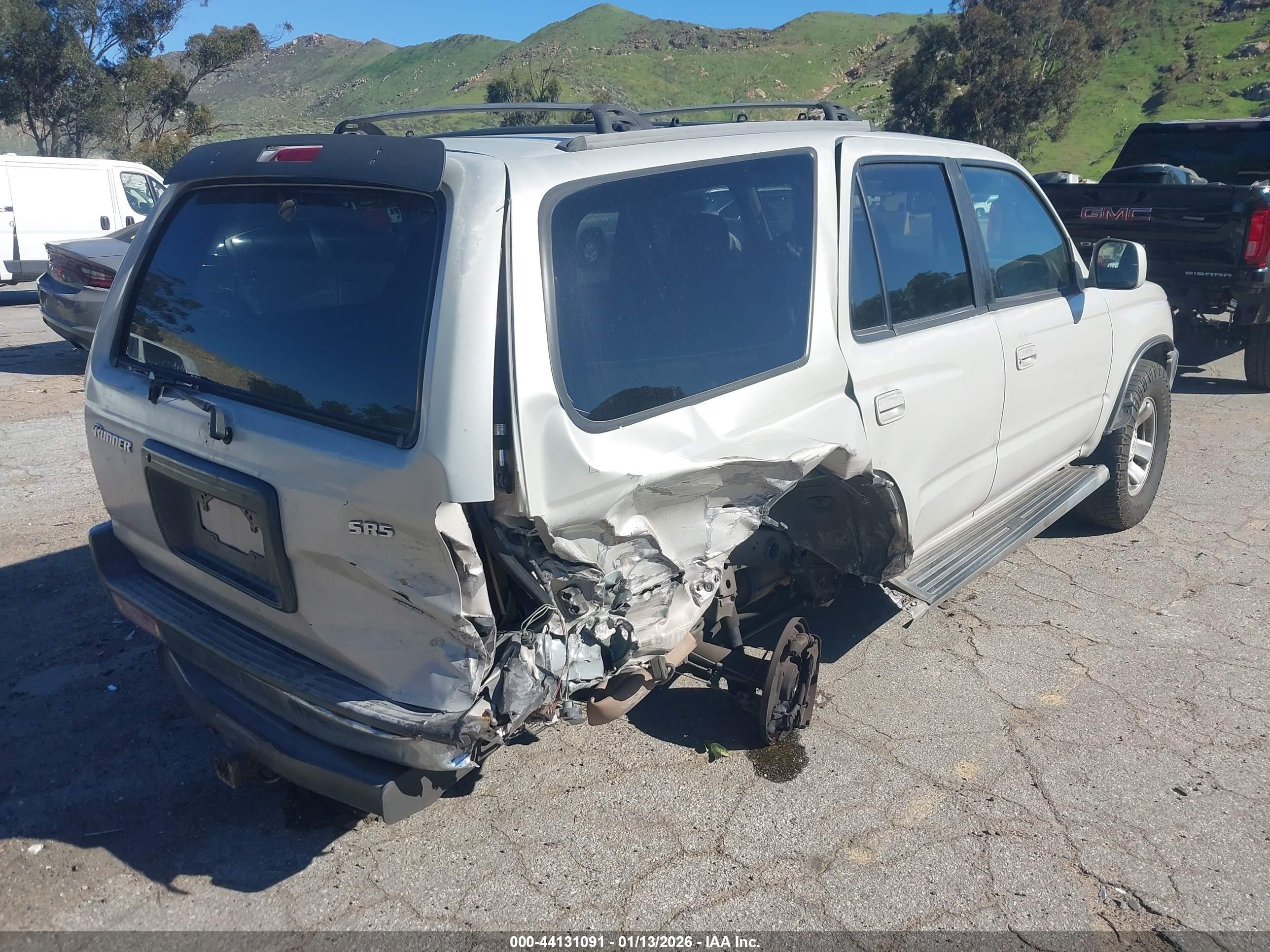 TOYOTA 4RUNNER image 4