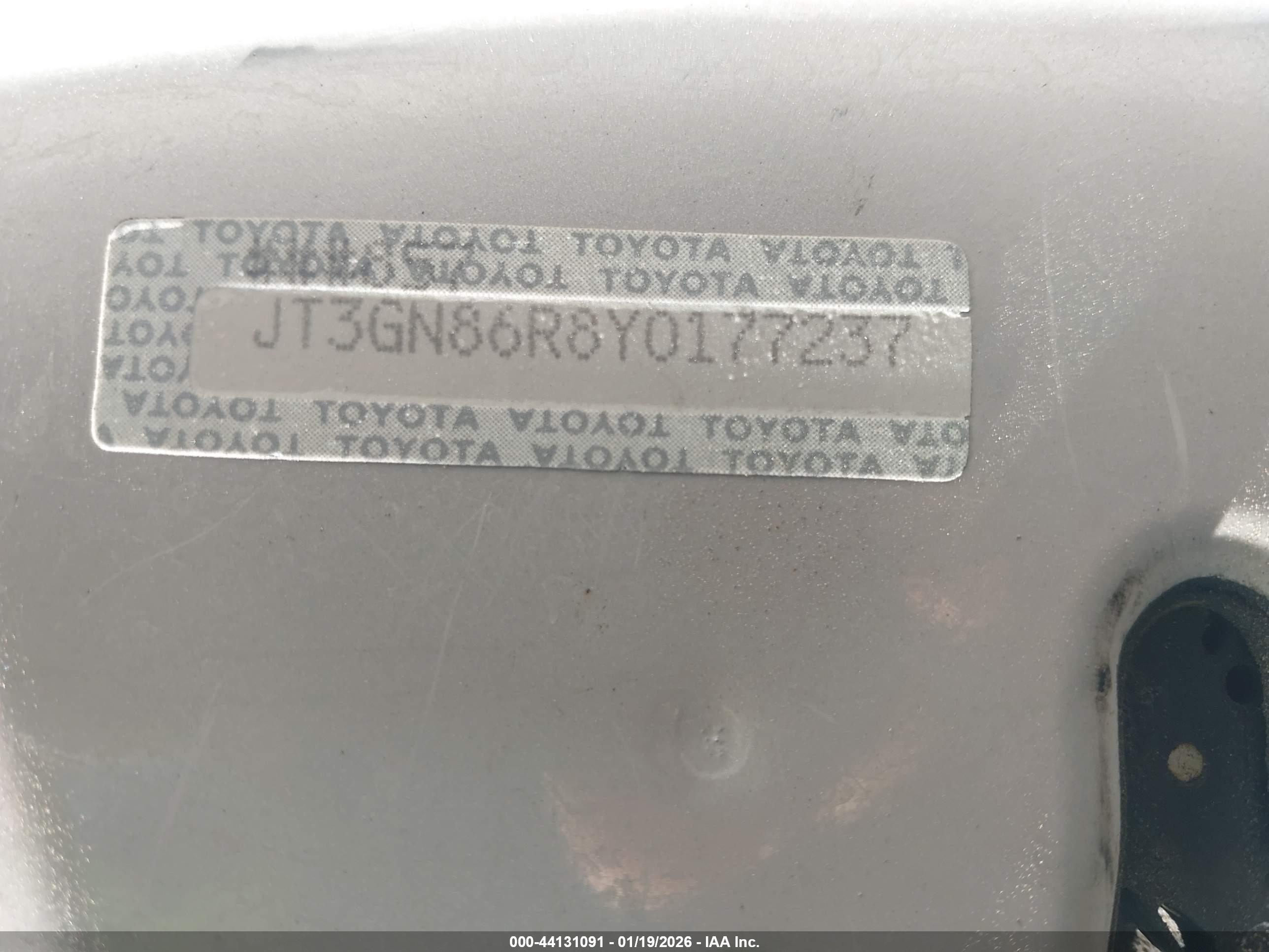TOYOTA 4RUNNER image 9