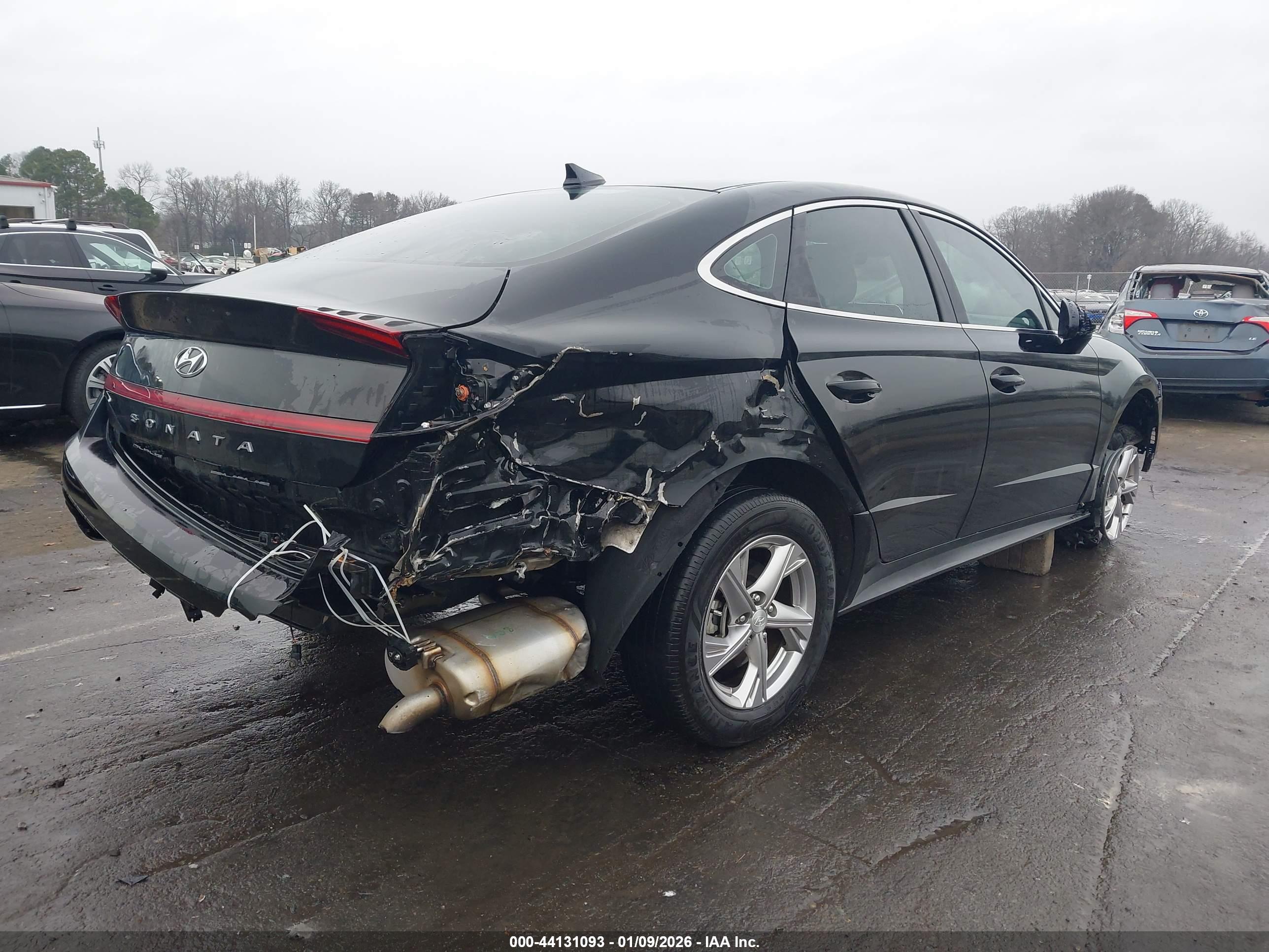 HYUNDAI SONATA image 4