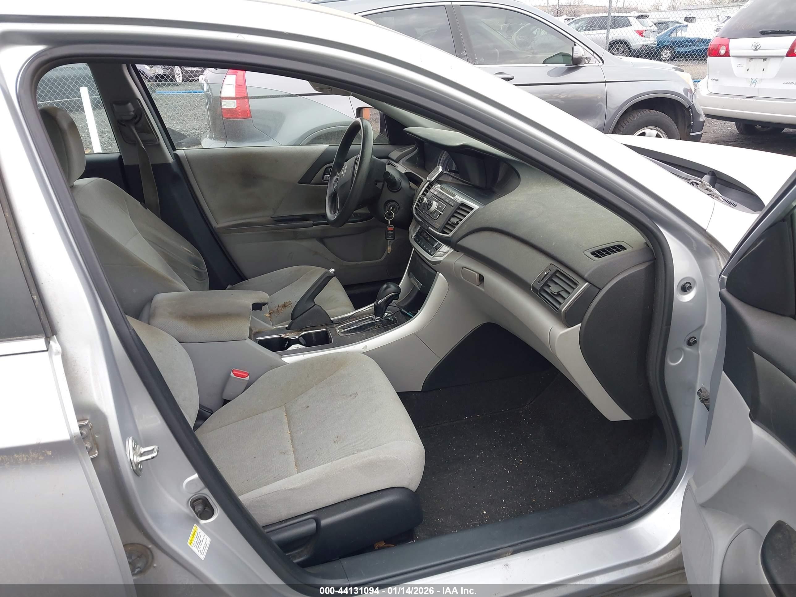 HONDA ACCORD image 5