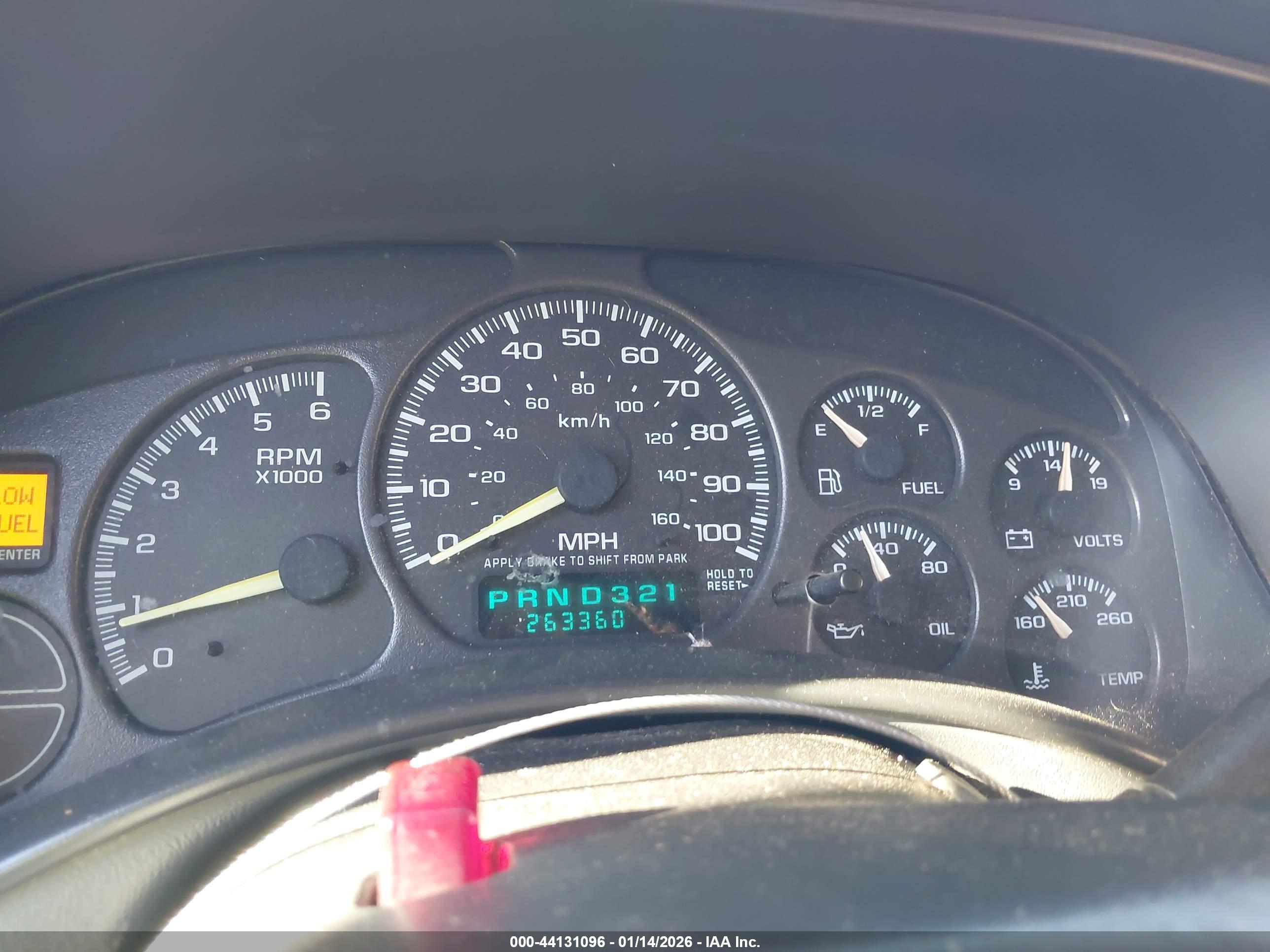 CHEVROLET SILVERADO image 7