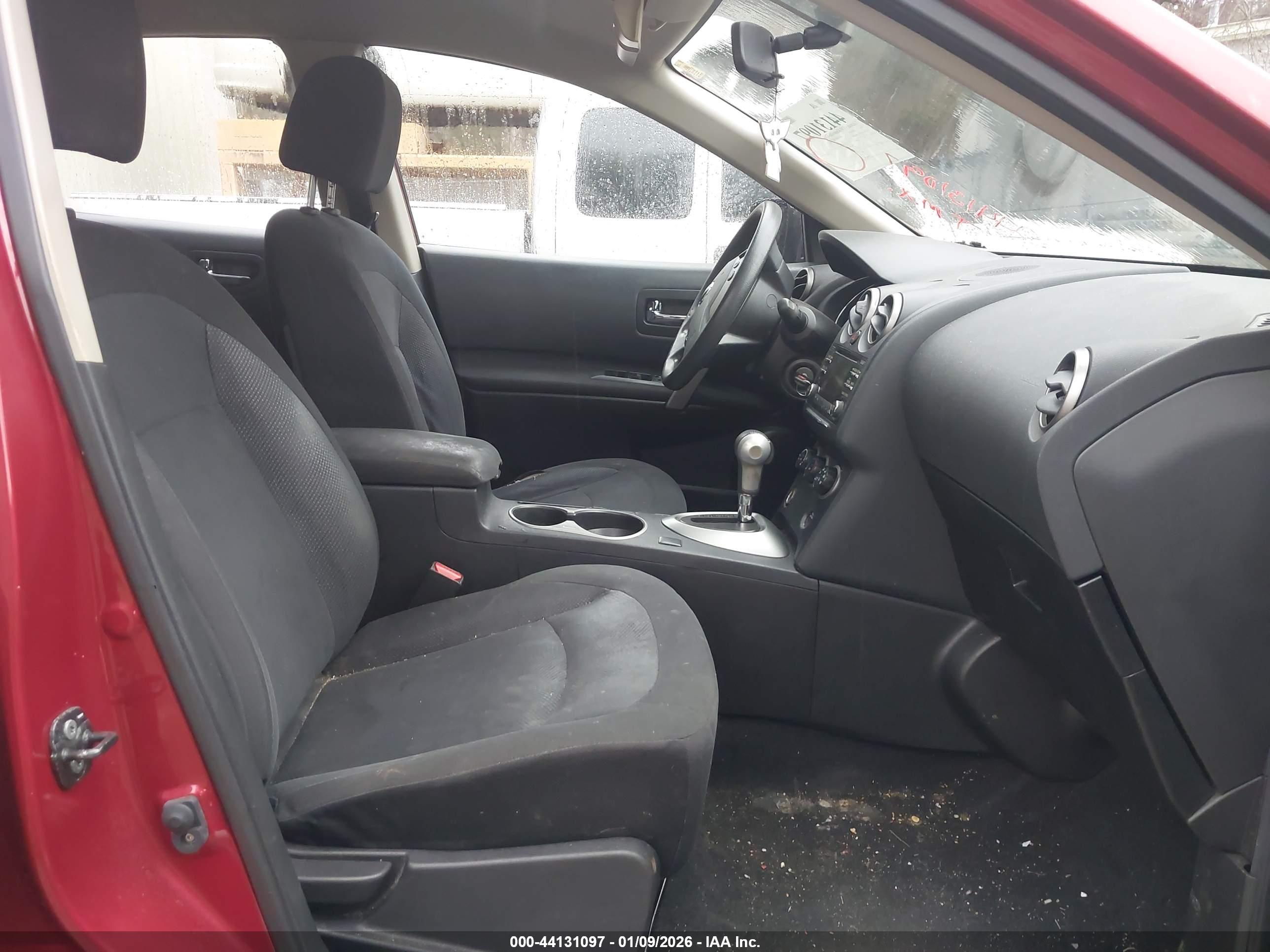 NISSAN ROGUE image 5