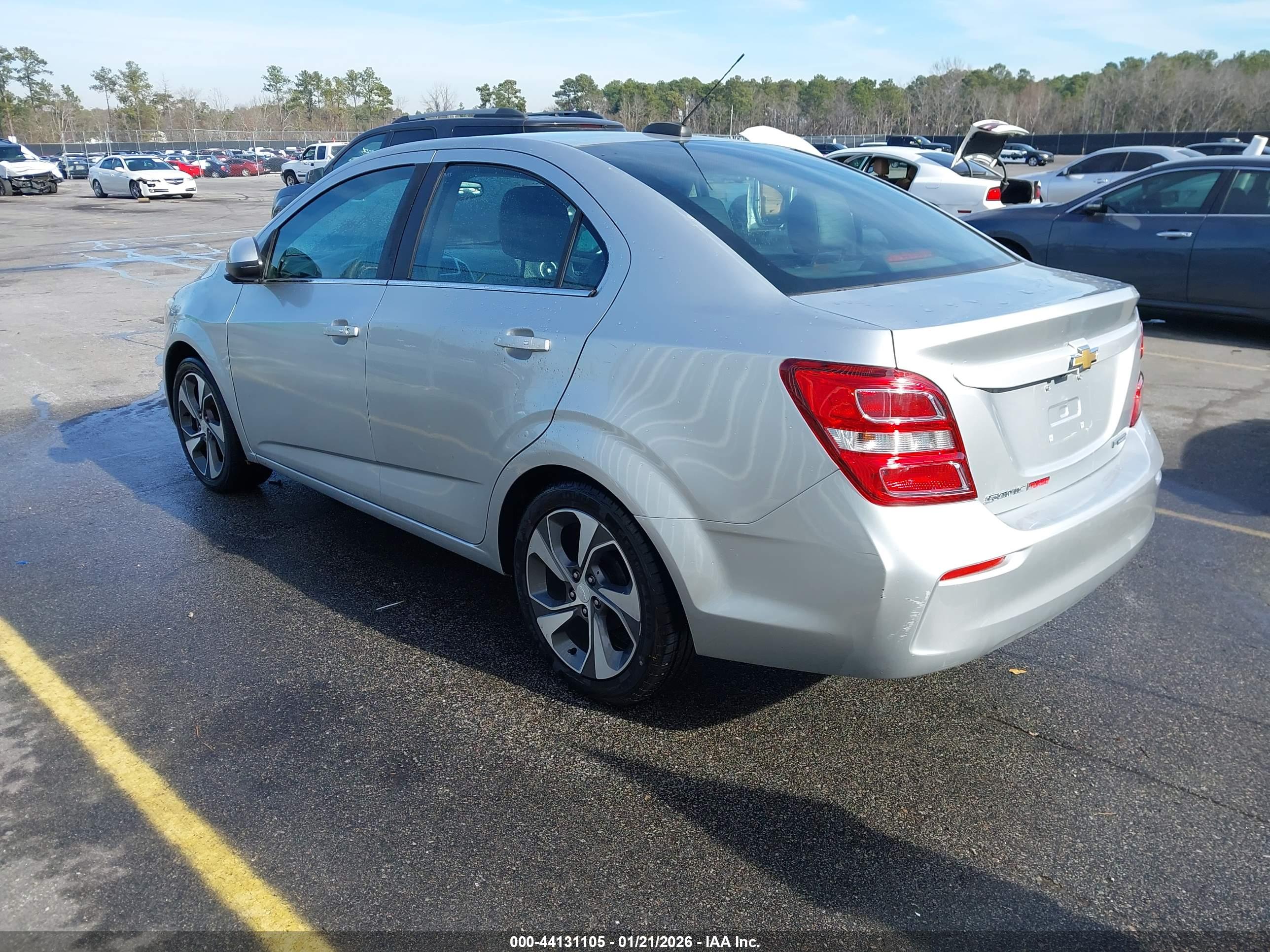 CHEVROLET SONIC image 3