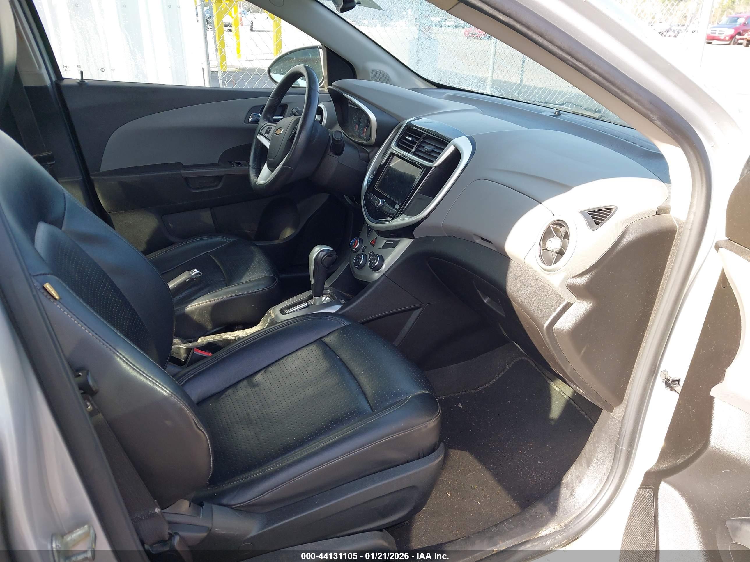 CHEVROLET SONIC image 5
