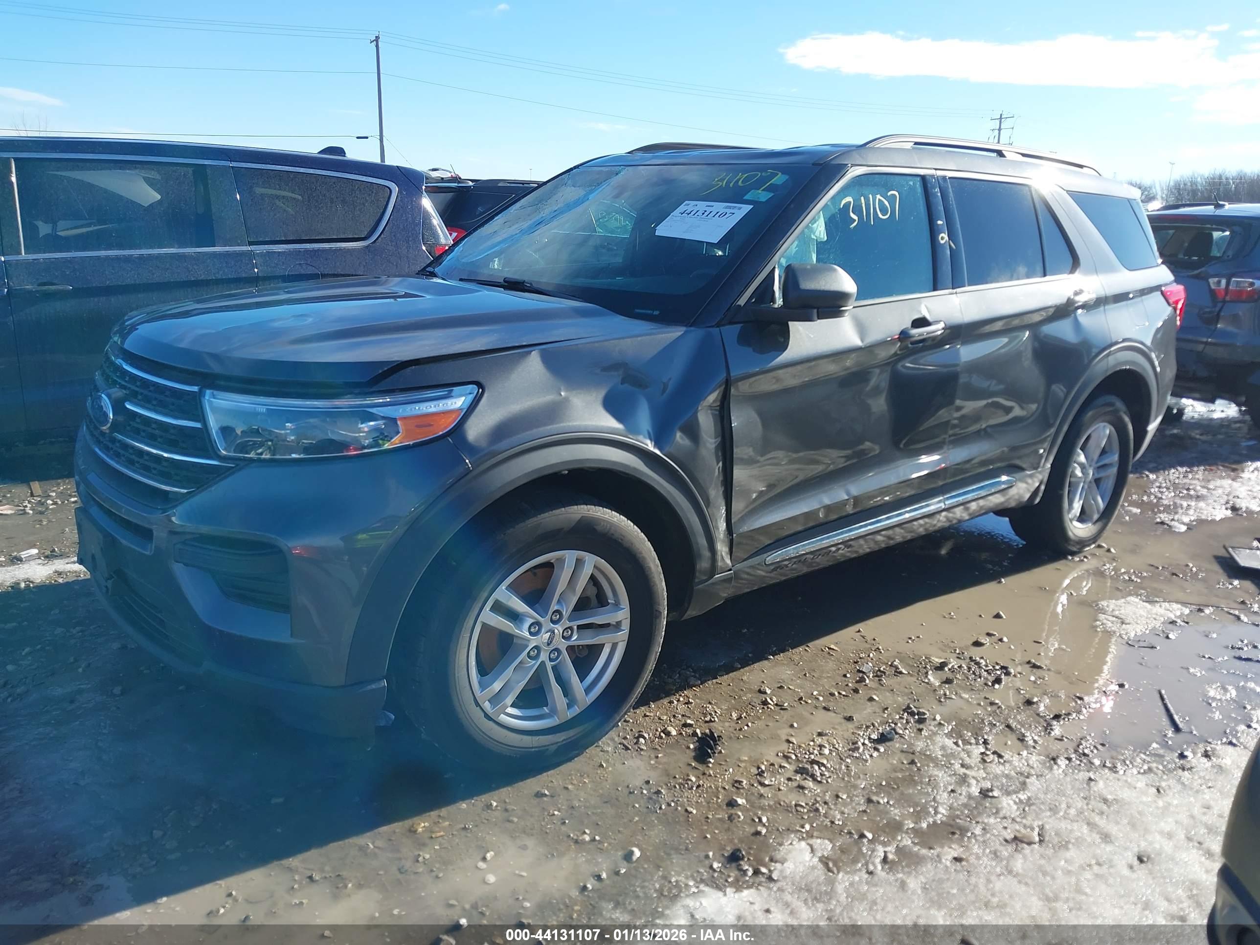 FORD EXPLORER image 2